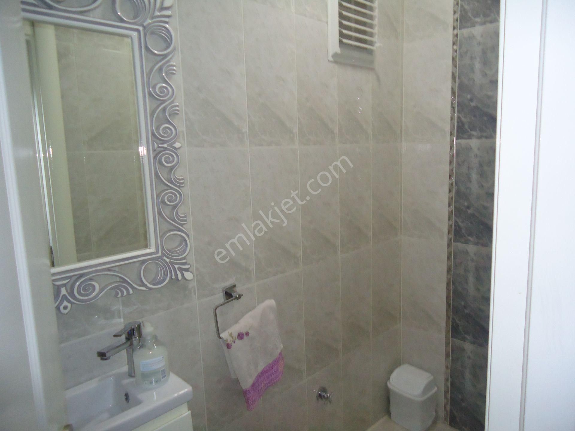 Krc'den Sitede 140m2 Net Full Yapılı Manzaralı 3+1 Daire - Görsel 9