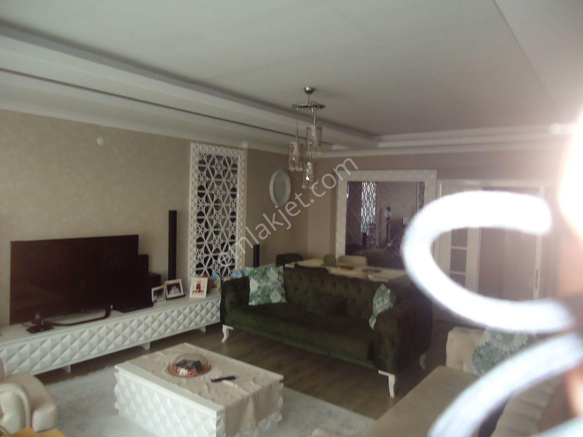 Krc'den Sitede 140m2 Net Full Yapılı Manzaralı 3+1 Daire - Görsel 7