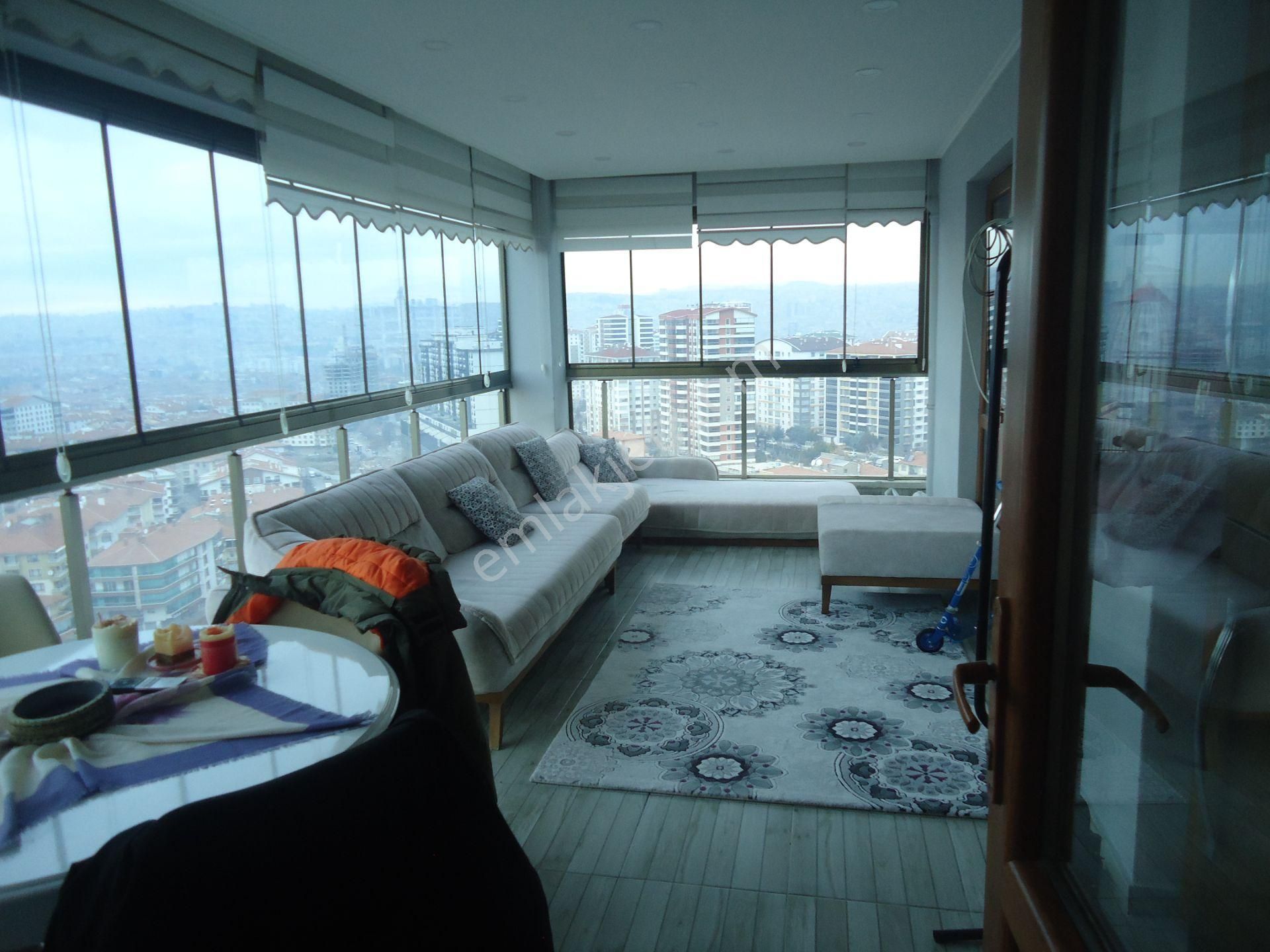 Krc'den Sitede 140m2 Net Full Yapılı Manzaralı 3+1 Daire - Görsel 17