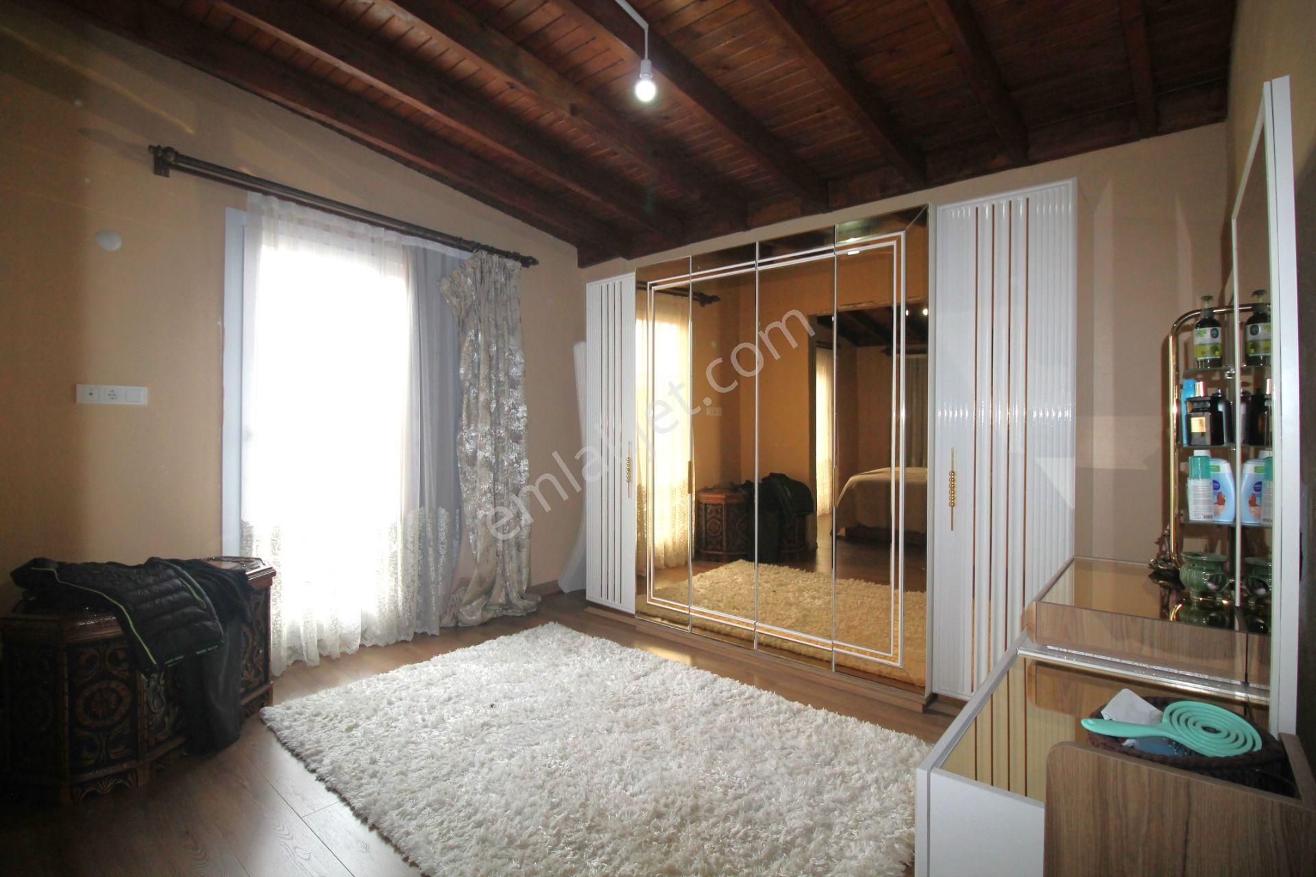 Retro’dan H.okan Merzeci Mah’de Nezih Dubleks B.mutfak 4+1 - Görsel 13