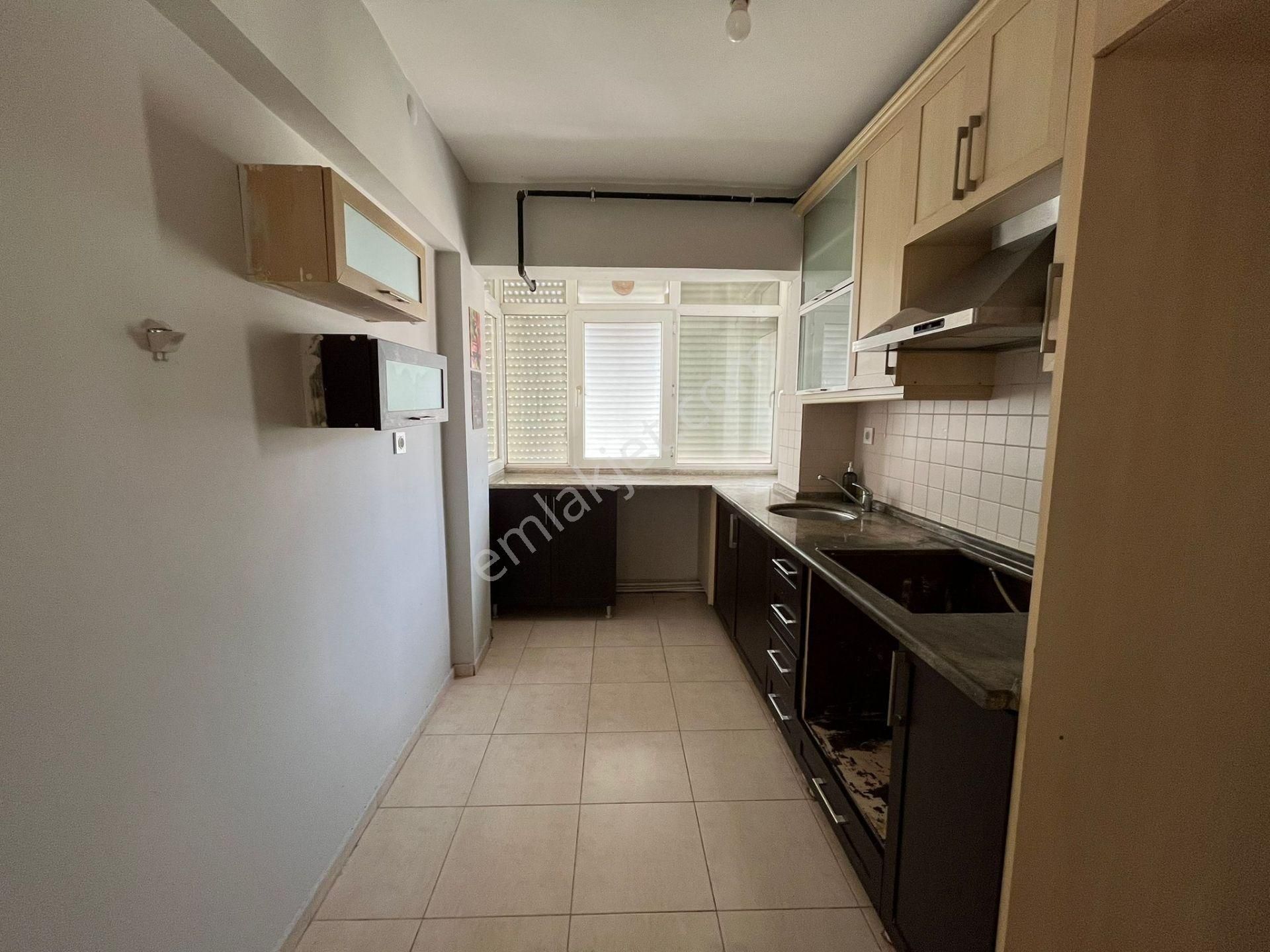 Asil'den Poligonda Cadde Yakını Bakımlı 3+1 Köşe Daire - Görsel 8