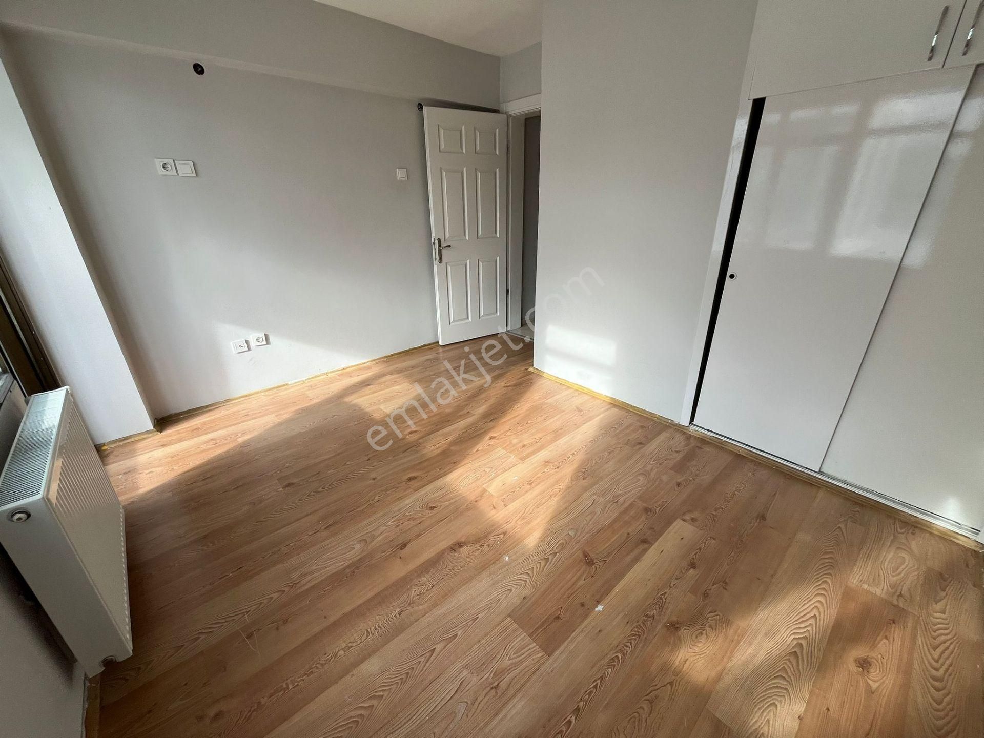 Asil'den Poligonda Cadde Yakını Bakımlı 3+1 Köşe Daire - Görsel 13