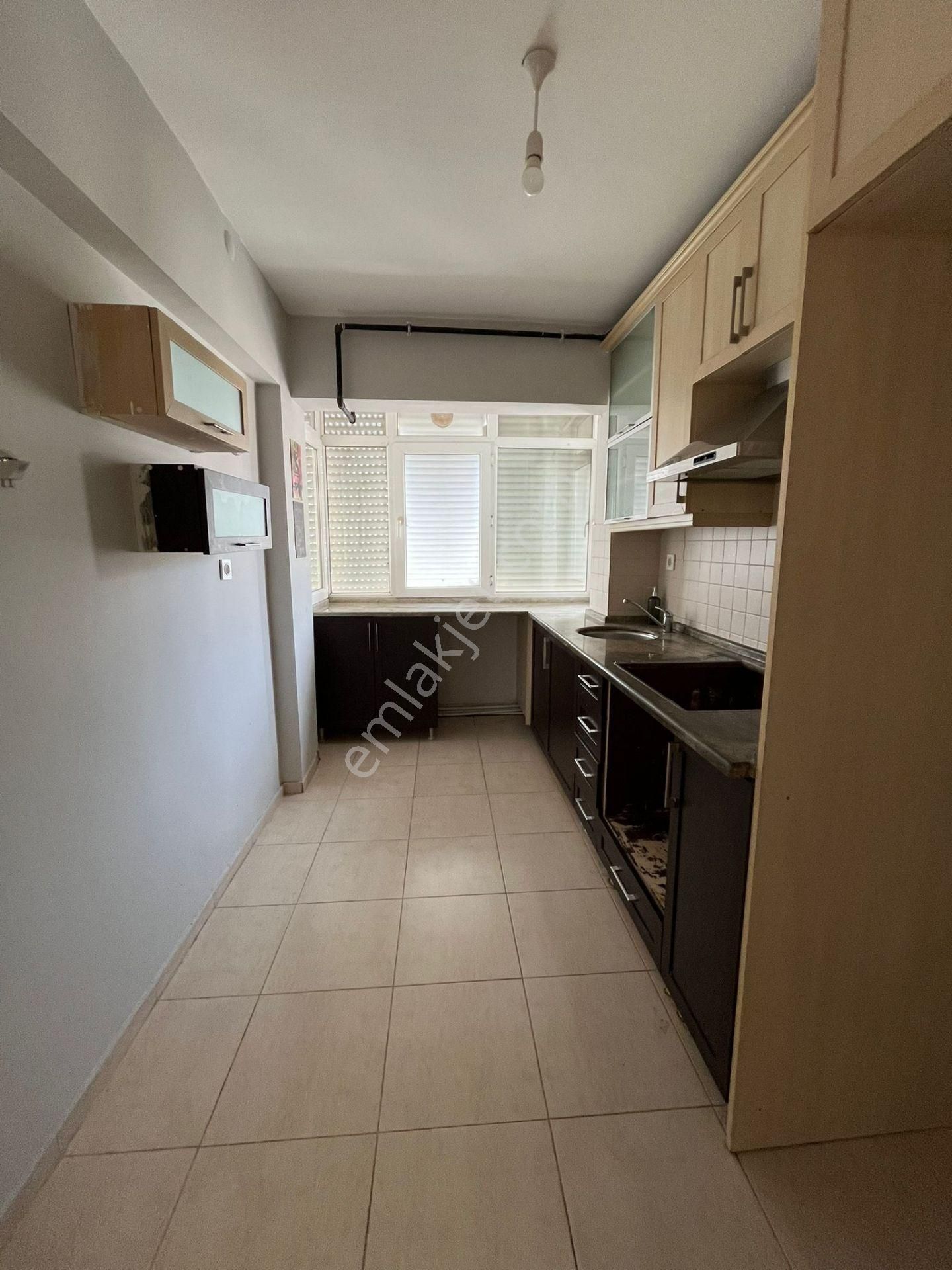 Asil'den Poligonda Cadde Yakını Bakımlı 3+1 Köşe Daire - Görsel 9