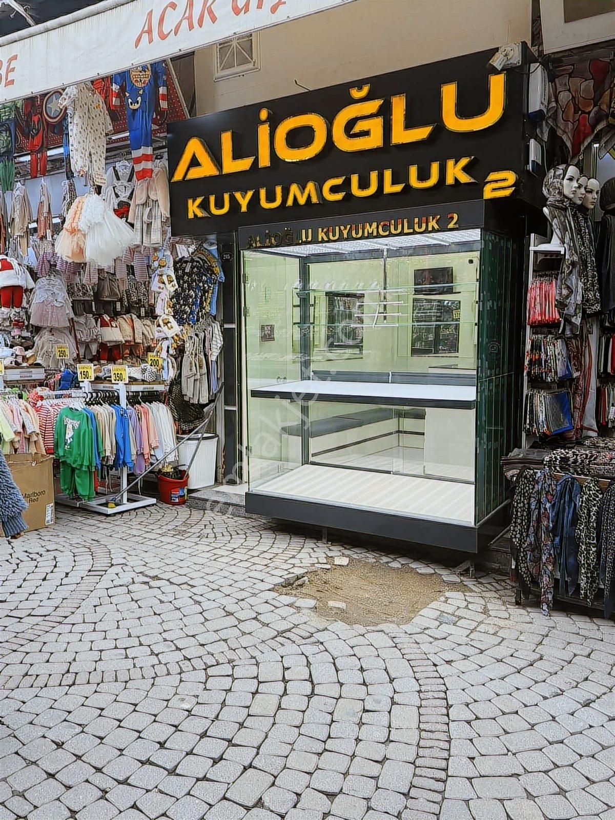 Kemeraltı Anafartalar Caddesinde Hazır Kuyumcuya Kiralık Dükkan - Görsel 6