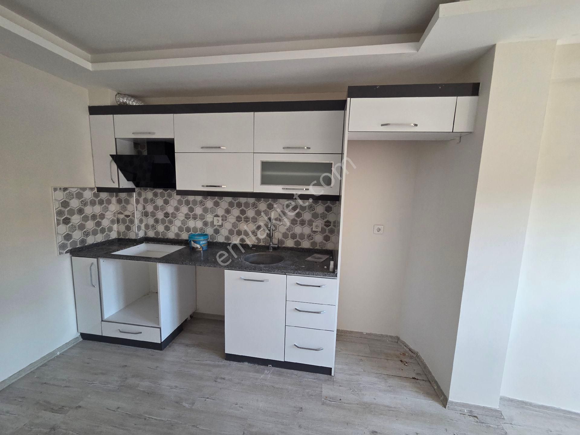 Bornova Merkez Aşık Veysel Yakını 1+1 Eşyasız - Görsel 7