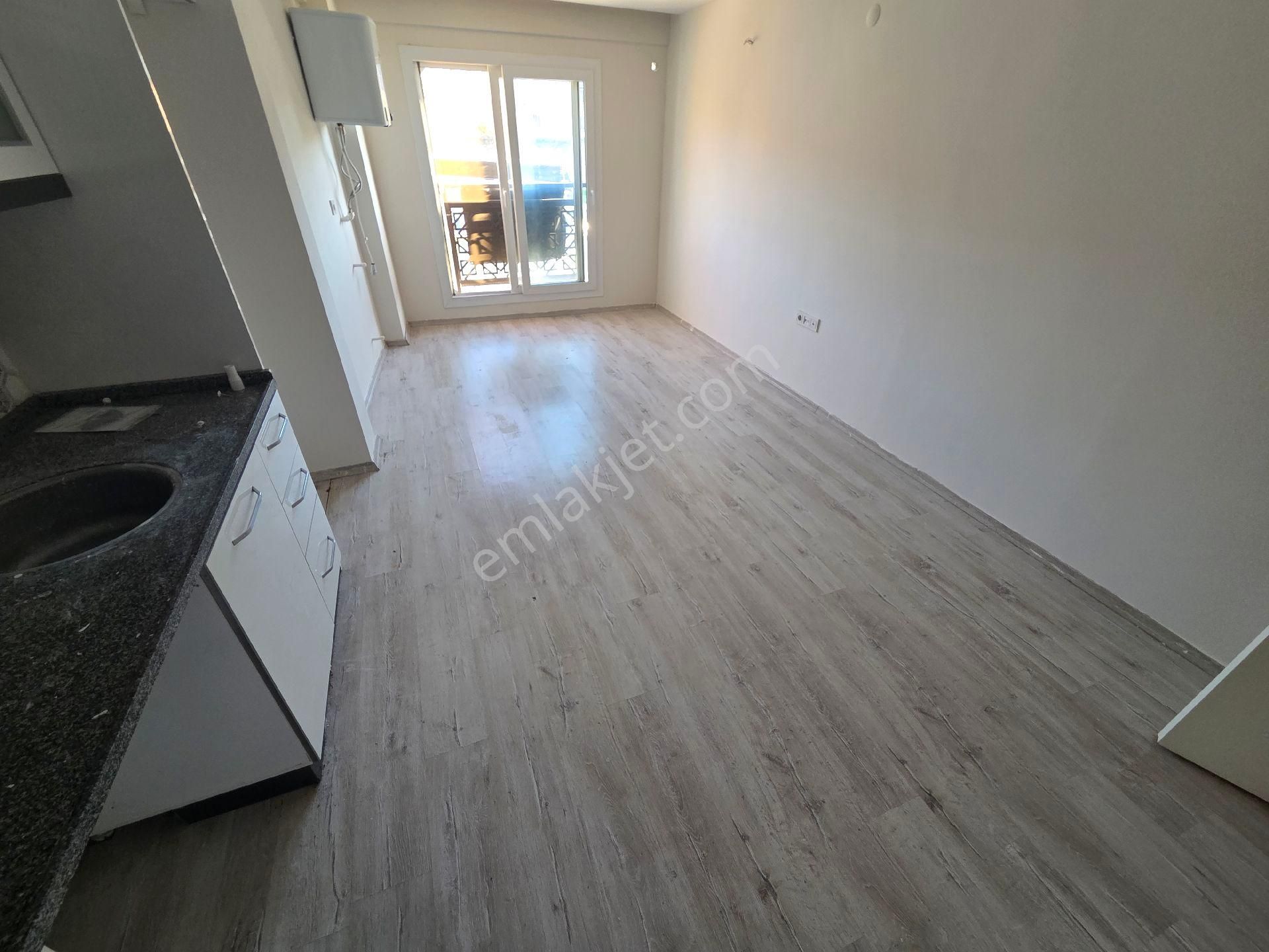 Bornova Merkez Aşık Veysel Yakını 1+1 Eşyasız - Görsel 8