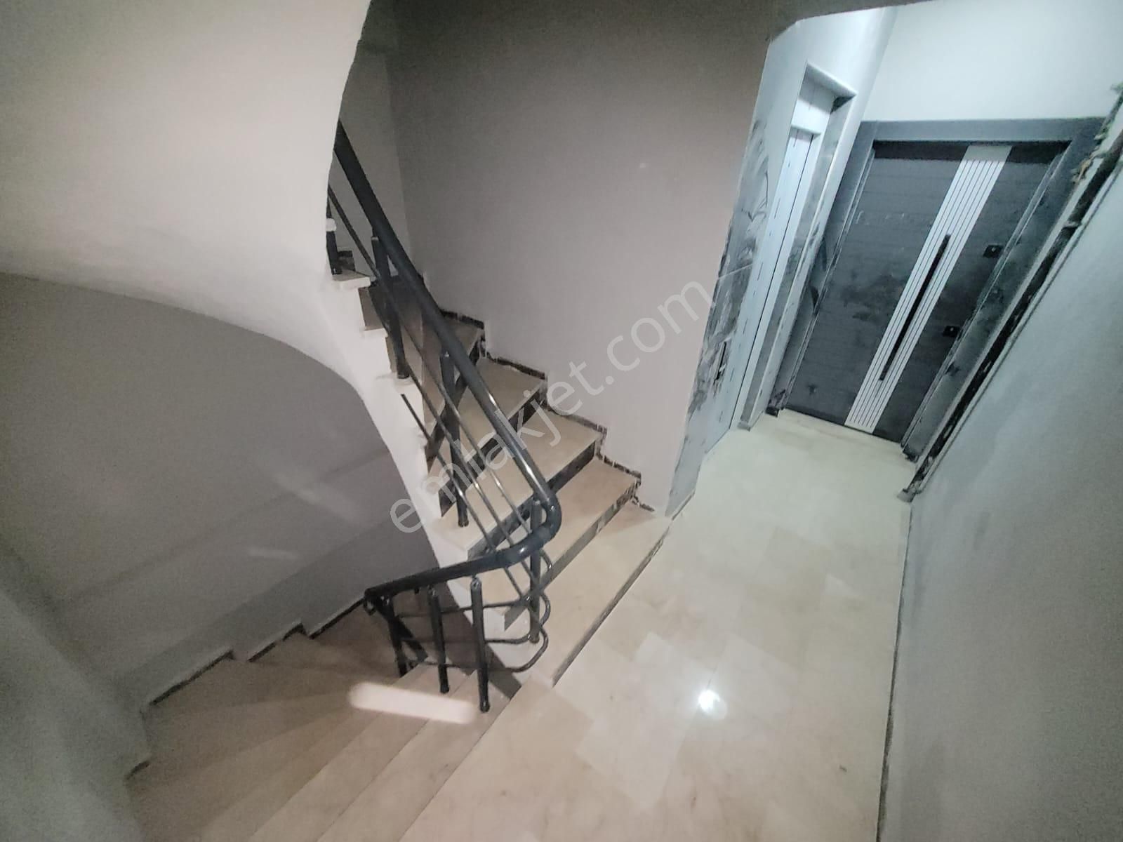 Üç Kardeşler'den Malkoçoğlu Mah Sıfır 2+1 105m² Orta Kat Daire - Görsel 20