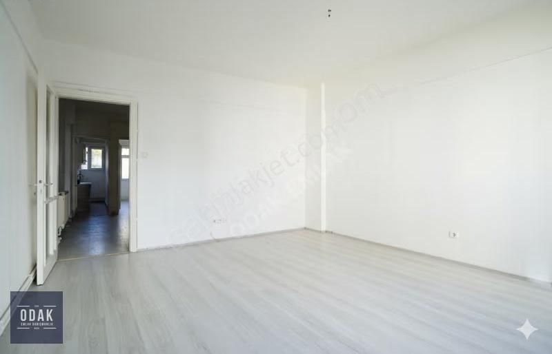 Odak Emlak'tan Hasırcıbaşı'nda Balkonlu 1.kat 1+1 - Görsel 2