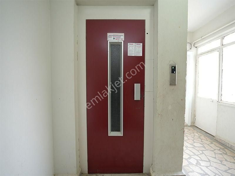 C21 Cius; Hisar Mah. Deniz Manzaralı 3+1 Ara Kat Eşyalı Kiralık - Görsel 3