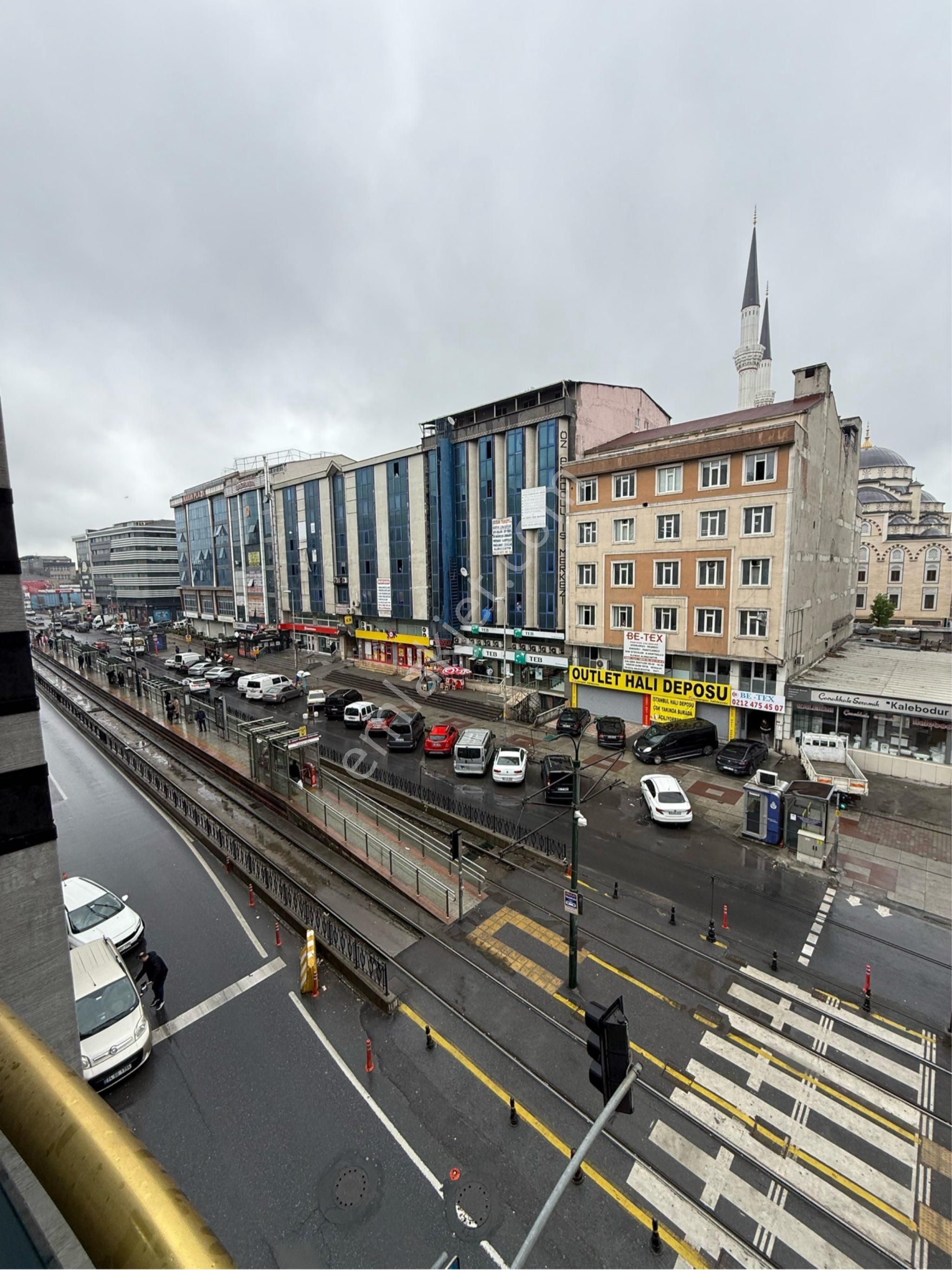 İsmetpaşa Mahallesi 3+1 135 M2 Ebeveyn Banyolu Asansörlü Kiralık Temiz Daire - Görsel 13