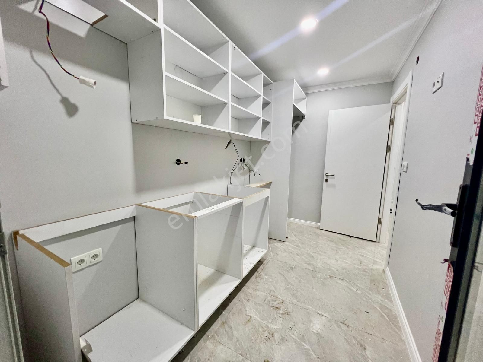 Loft'tan Gültepe Mah Beş Yol Metrobüs Dibinde 2+1 90m2 Satılık Sıfır 1.kat Daire - Görsel 12