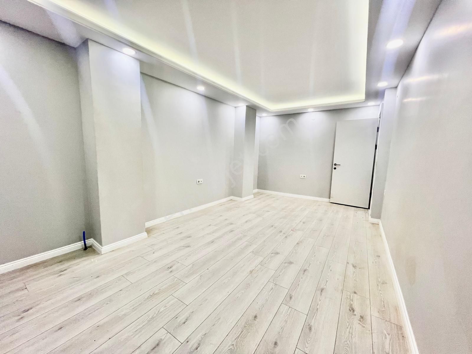 Loft'tan Gültepe Mah Beş Yol Metrobüs Dibinde 2+1 90m2 Satılık Sıfır 1.kat Daire - Görsel 6