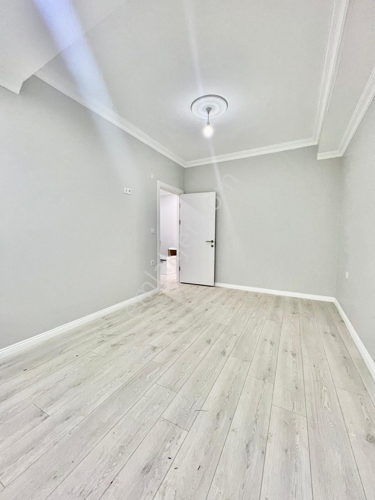 Loft'tan Gültepe Mah Beş Yol Metrobüs Dibinde 2+1 90m2 Satılık Sıfır 1.kat Daire - Görsel 14