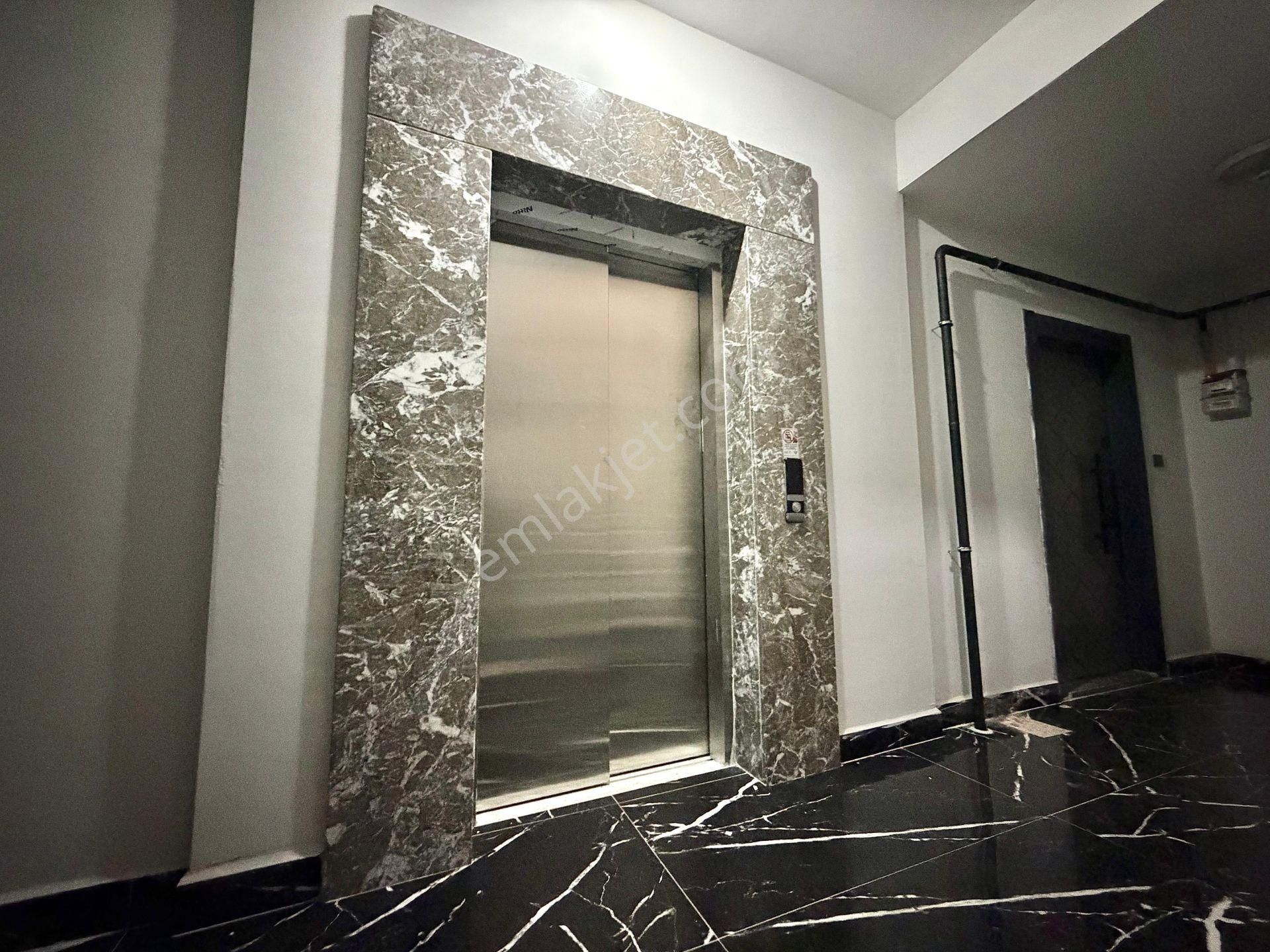 Home And Cardan Kadıköyde Ön Cephe 1+1 Sıfır Satılık Daire - Görsel 25