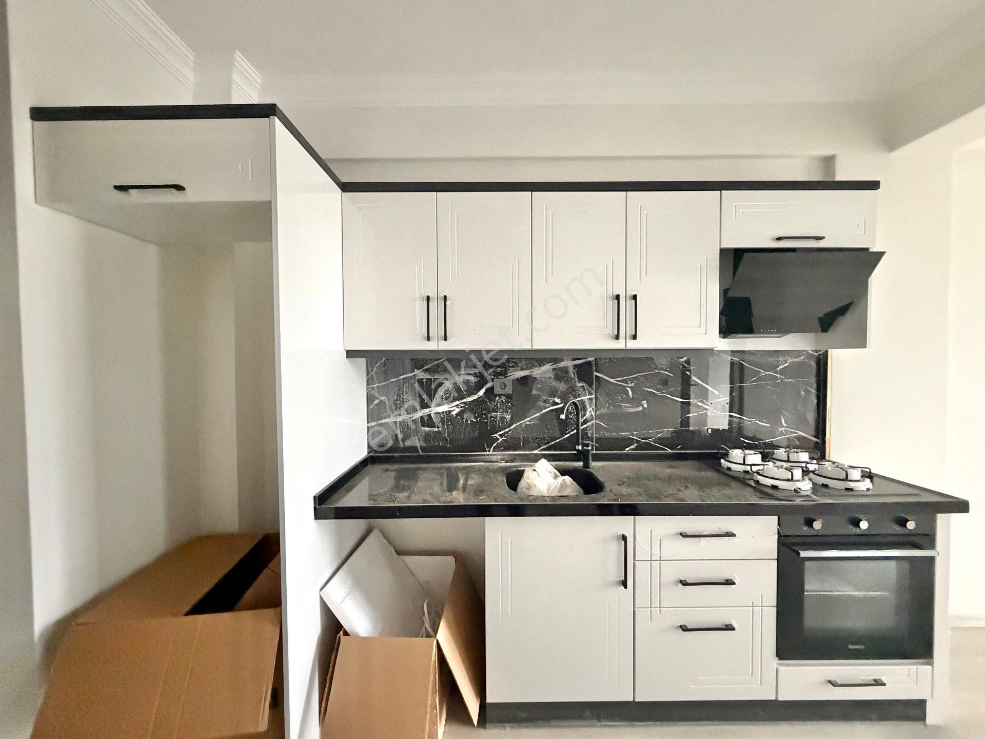 Home And Cardan Kadıköyde Ön Cephe 1+1 Sıfır Satılık Daire - Görsel 17
