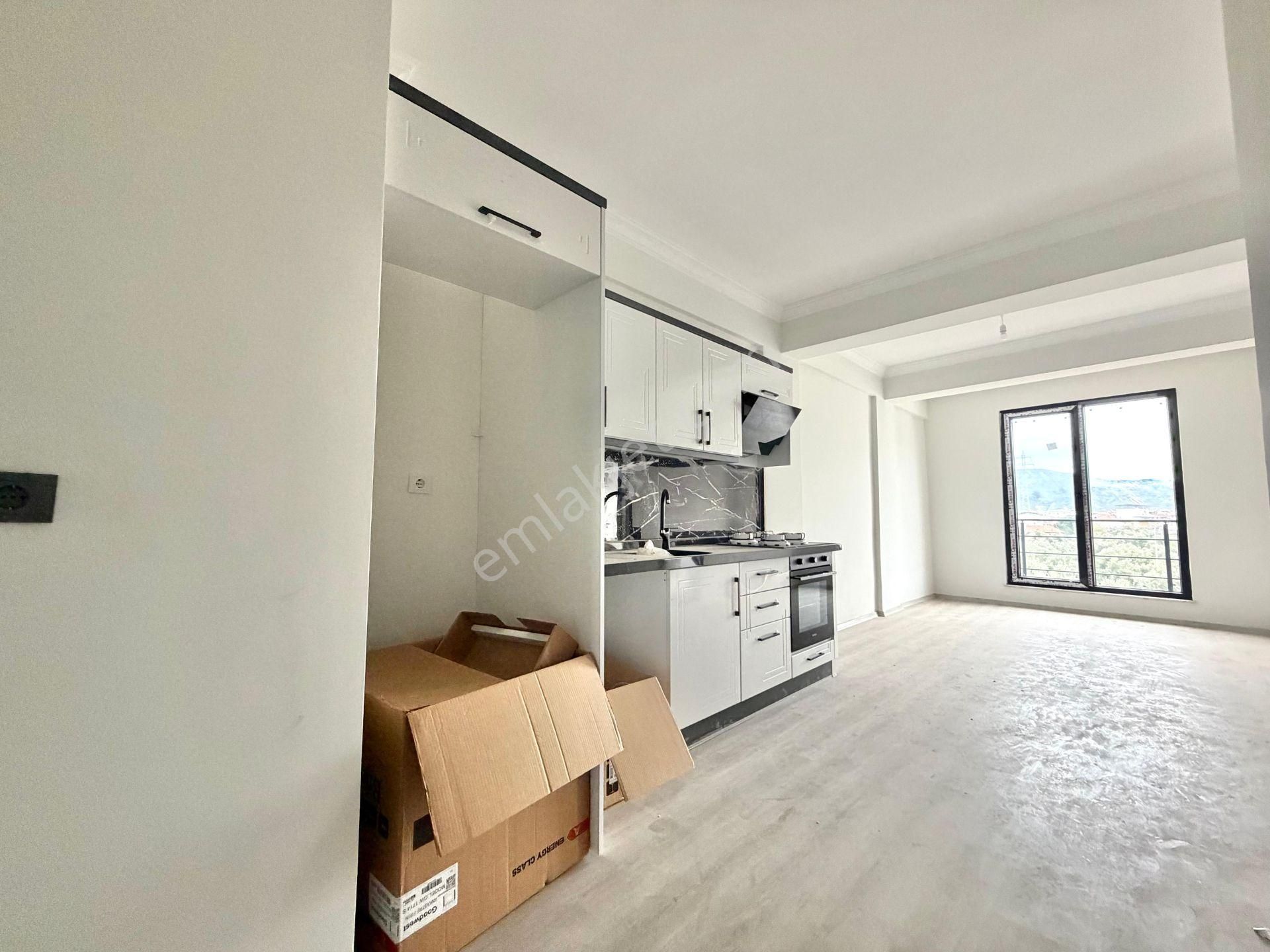 Home And Cardan Kadıköyde Ön Cephe 1+1 Sıfır Satılık Daire - Görsel 6