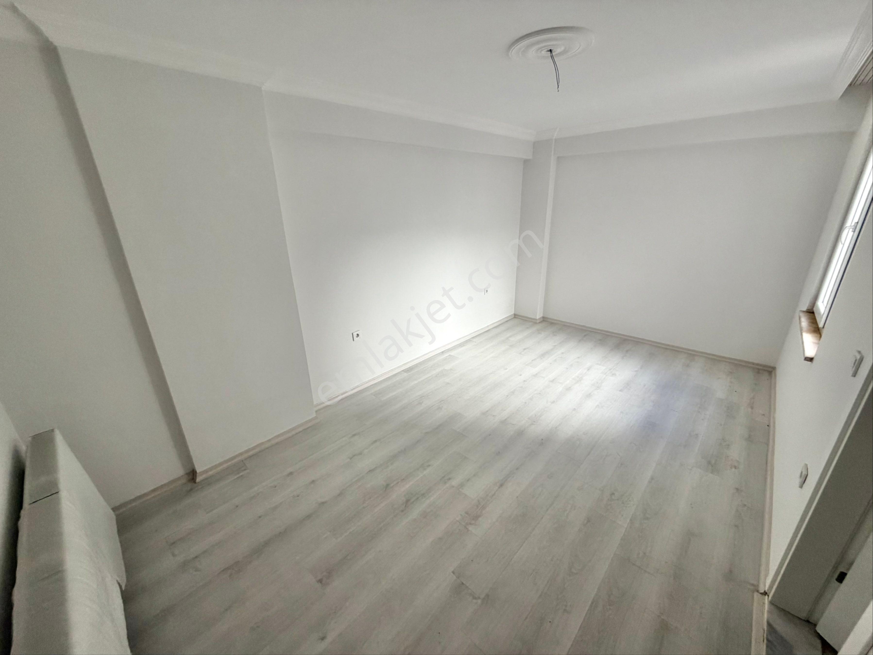 Home And Car'dan Ön Cephe Yeni Binada 3+1 Ayrı Mutfak Daire - Görsel 27
