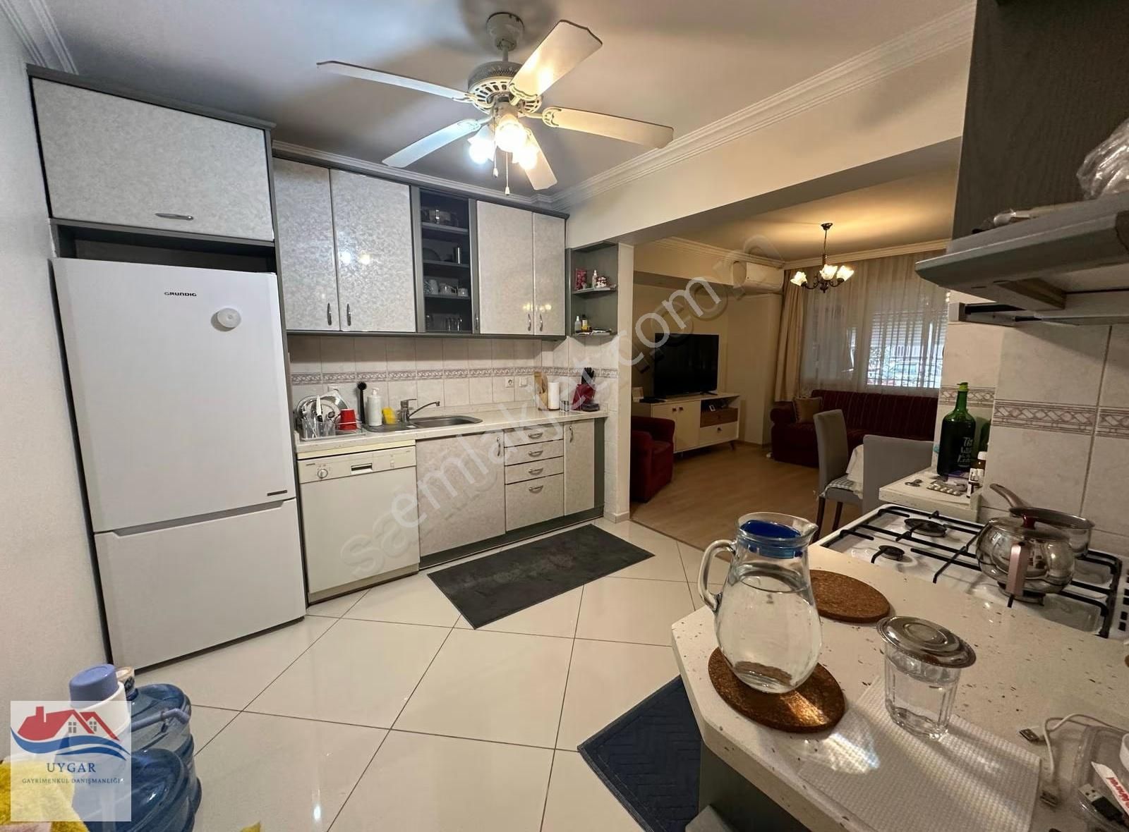 Karşıyaka Girne Cadde Yakını Satılık 3+1 Daire