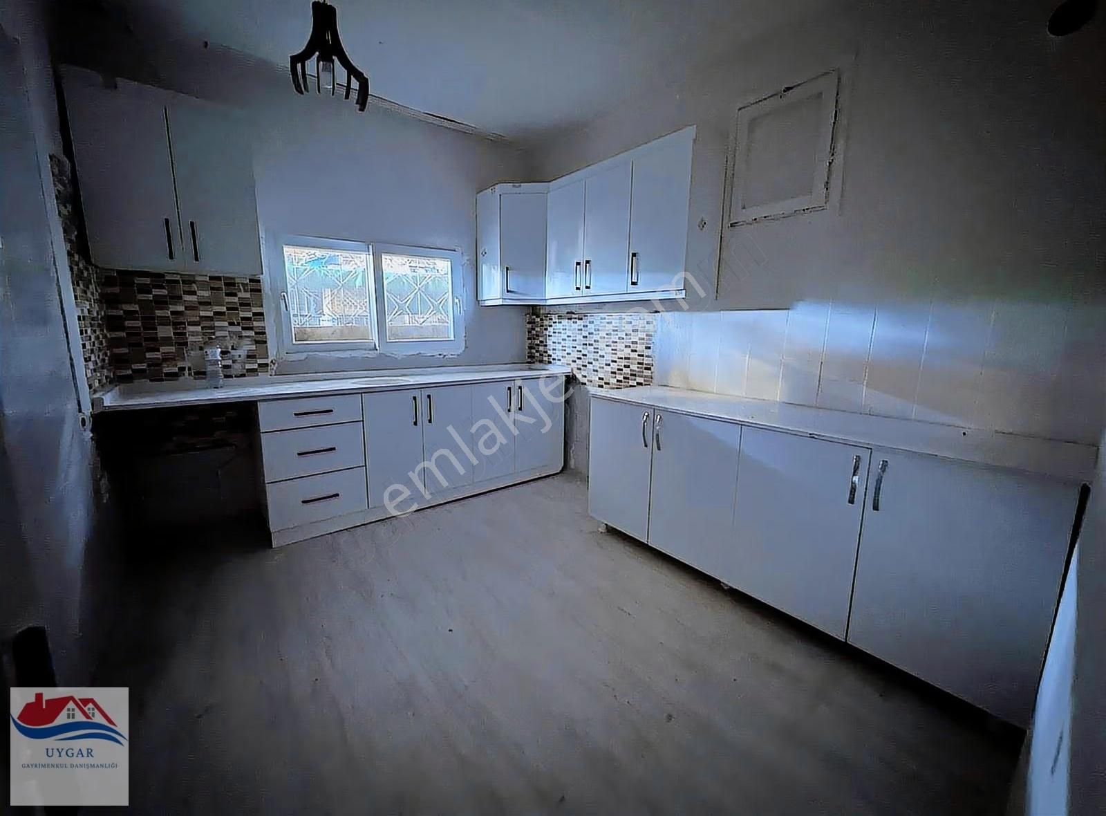 Bayraklı Alpaslan Mahallesinde 2+1 Kiralık Daire - Görsel 7