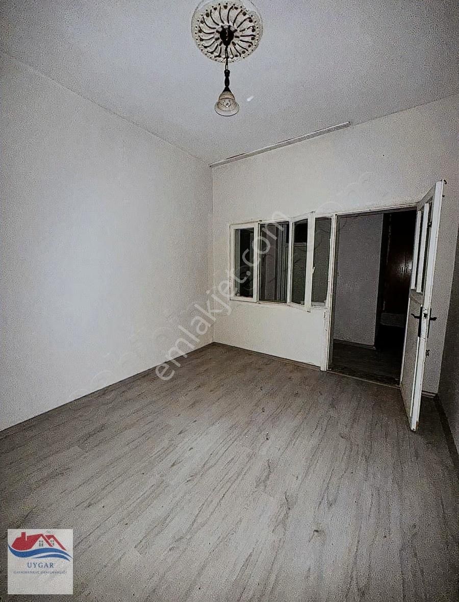 Bayraklı Alpaslan Mahallesinde 2+1 Kiralık Daire - Görsel 11