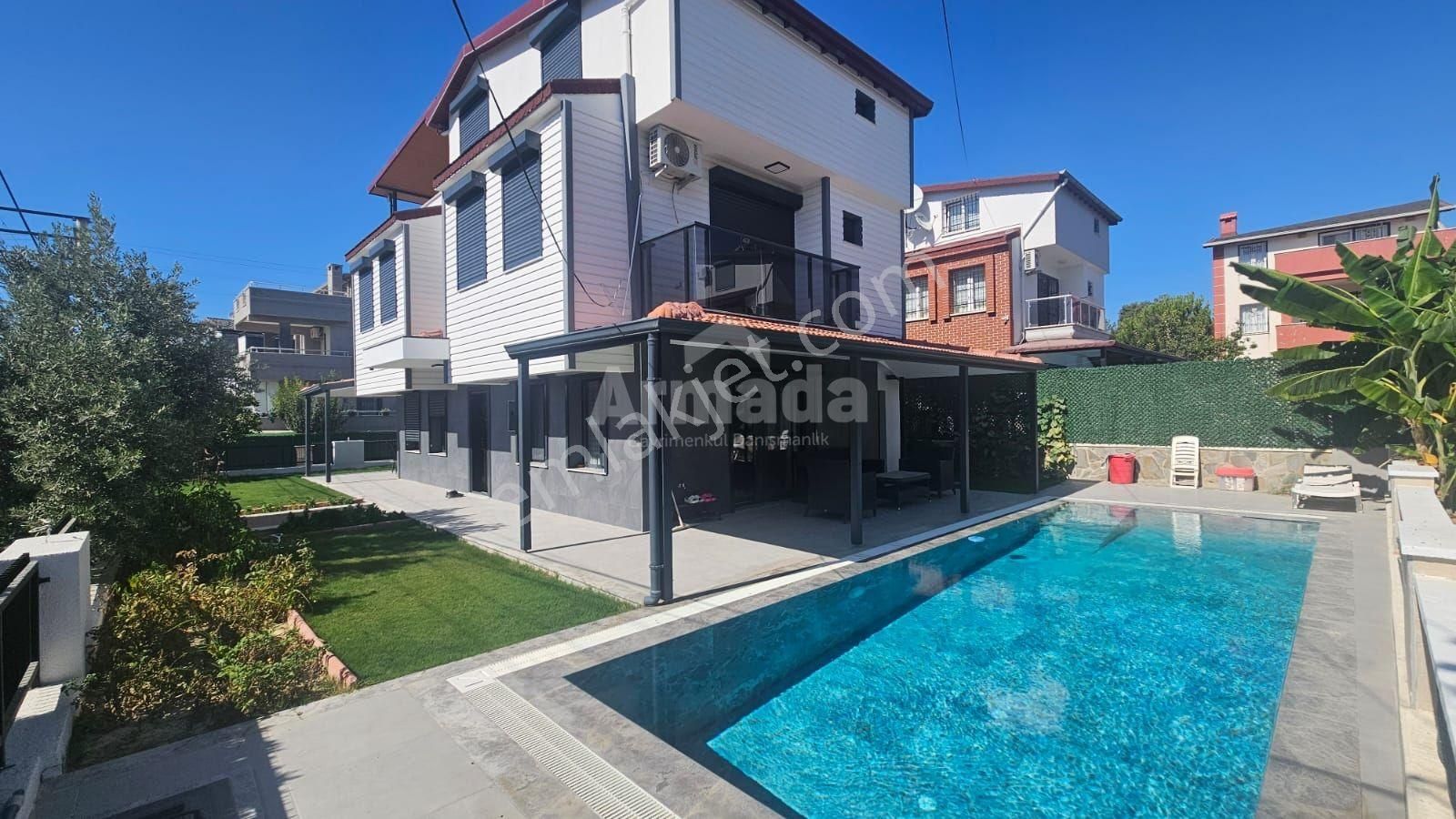 Kuşadası Soğucak'ta Özel Havuzlu Tek Müstakil Satılık Villa - Görsel 21