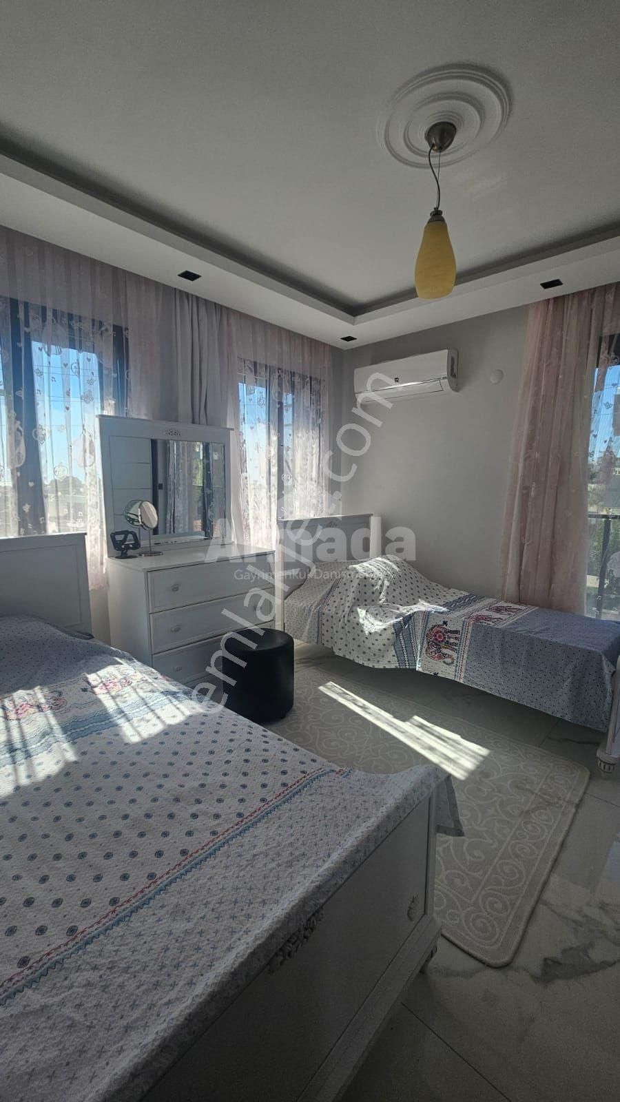 Kuşadası Soğucak'ta Özel Havuzlu Tek Müstakil Satılık Villa - Görsel 11