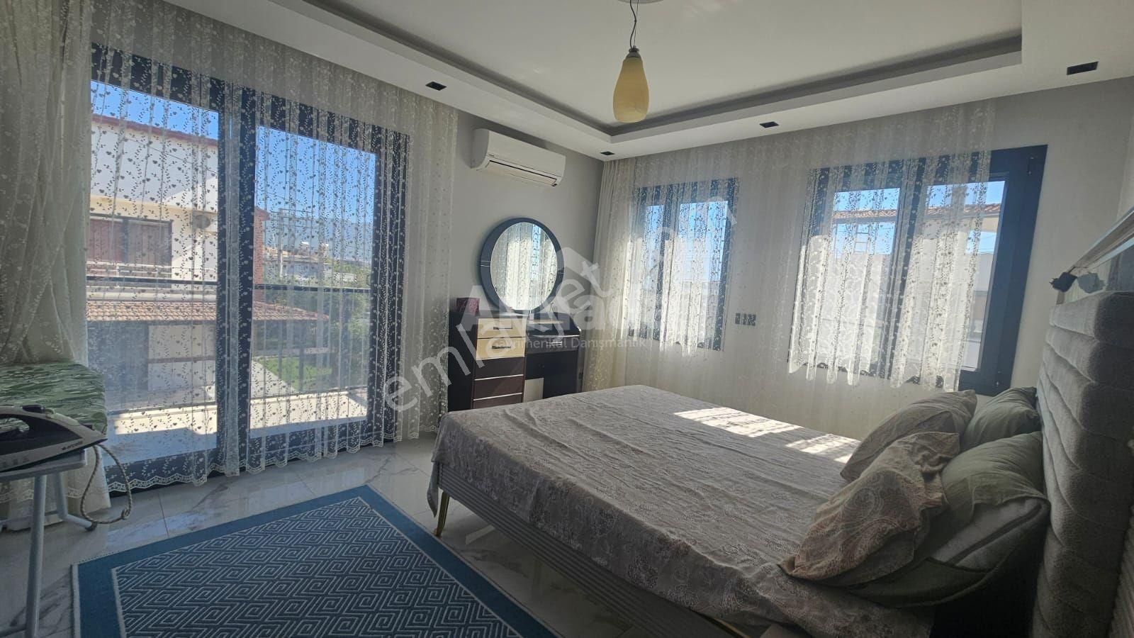 Kuşadası Soğucak'ta Özel Havuzlu Tek Müstakil Satılık Villa - Görsel 15