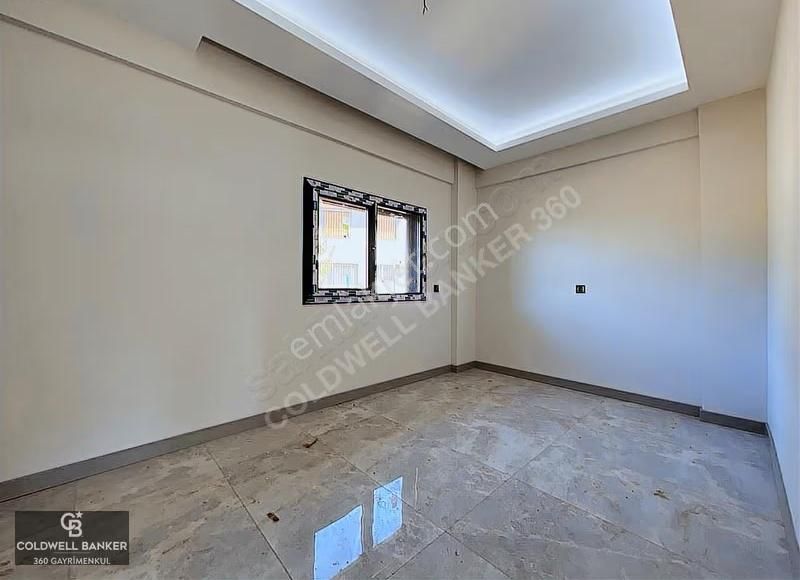 Kemalpaşa Da Lüx Sıfır 4+1 Havuzlu Garajlı Oturuma Hazır Villa - Görsel 19