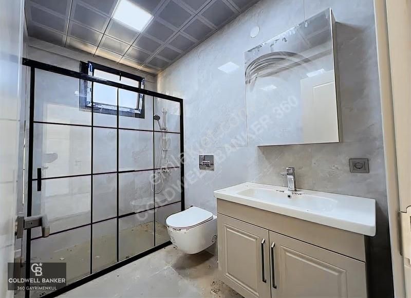 Kemalpaşa Da Lüx Sıfır 4+1 Havuzlu Garajlı Oturuma Hazır Villa - Görsel 12