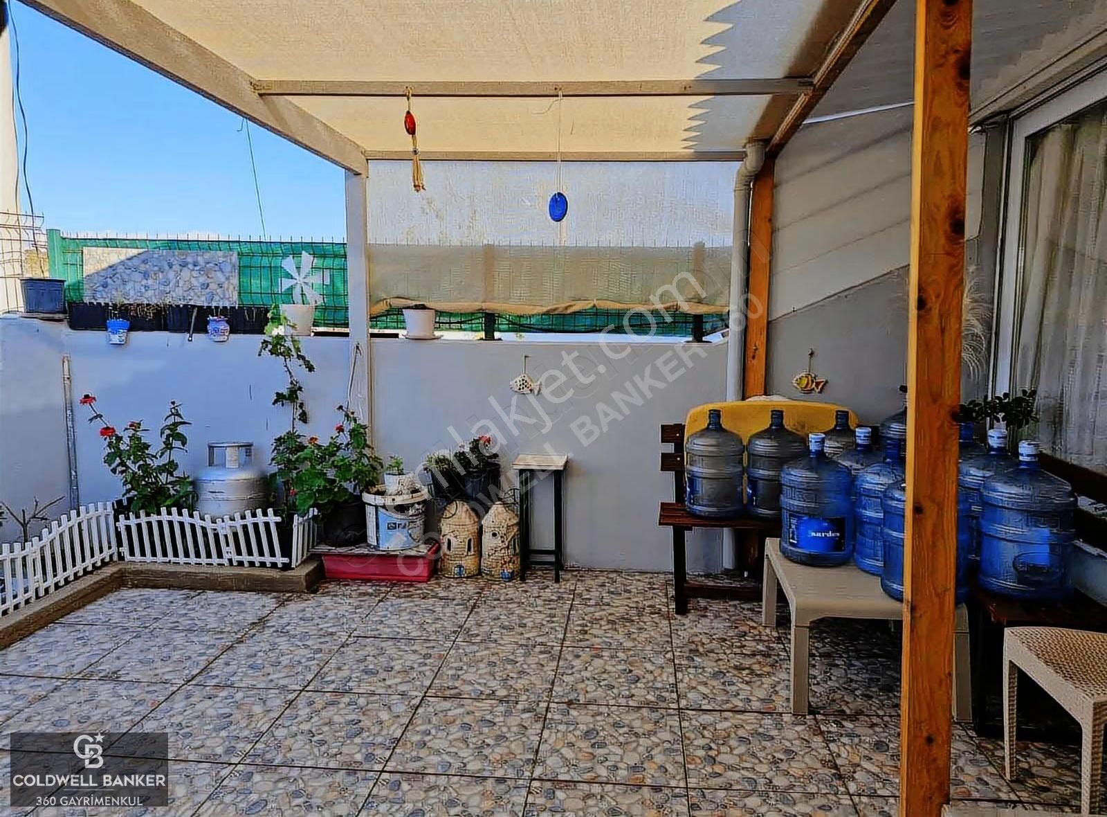 Çeşme Pırlanta Plajına 300 M Müstakil Ev - Görsel 11