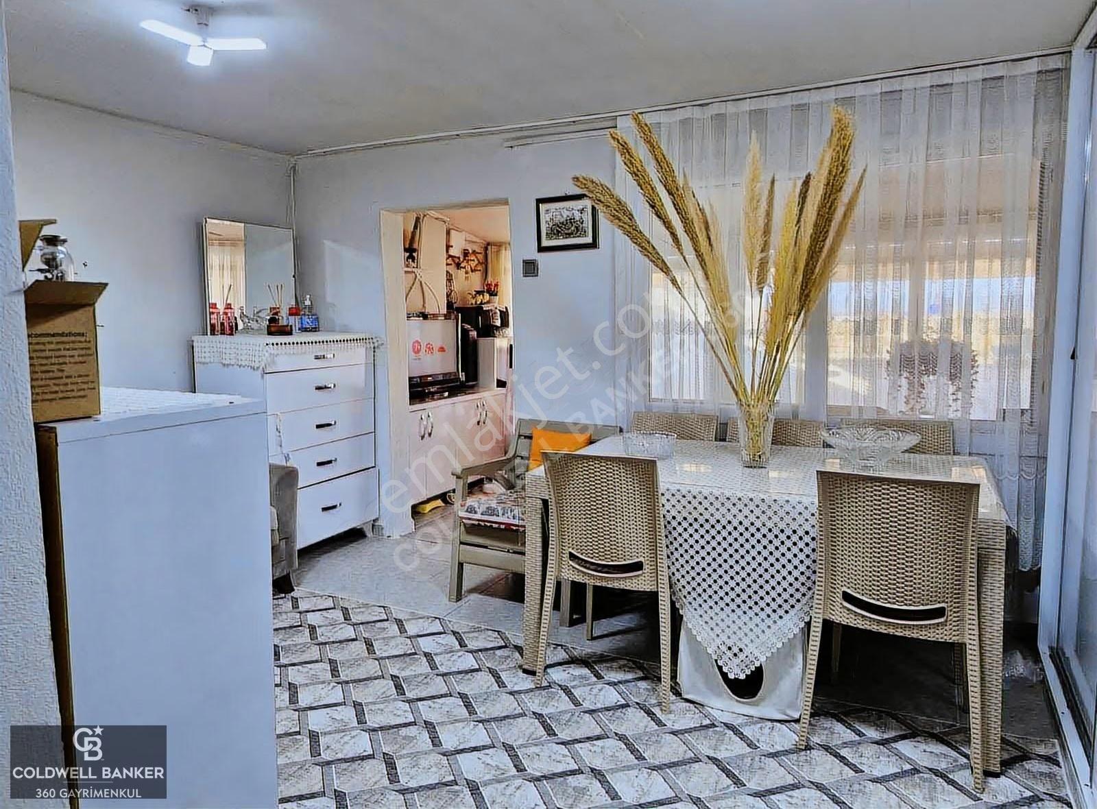 Çeşme Pırlanta Plajına 300 M Müstakil Ev - Görsel 8