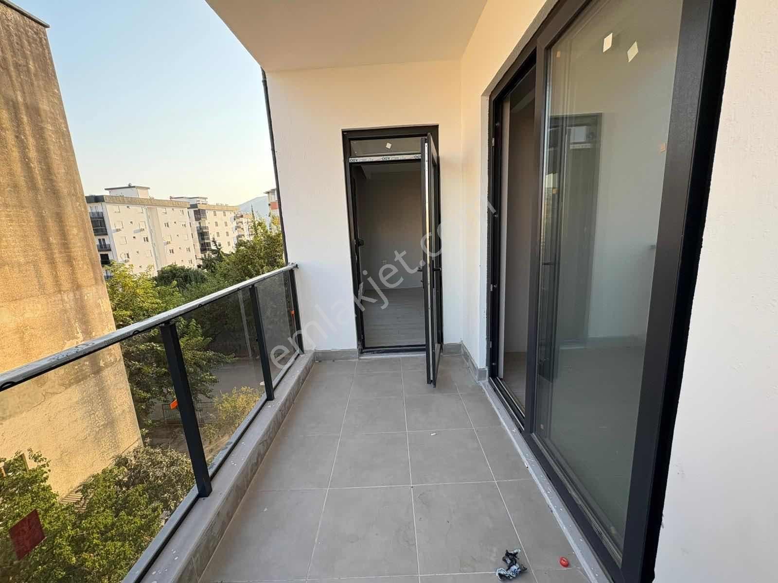 Ertuğrul'dan Deniz Manzaralı 1+1 Satılık Daire - Görsel 14