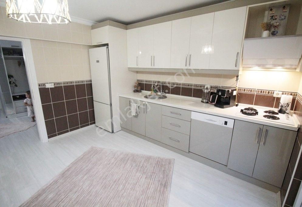 Tekirdağ Çorlu Muhittin Mahallesin'de 3+1/ 155 M2 Asansörlü Lüx Daire - Görsel 4