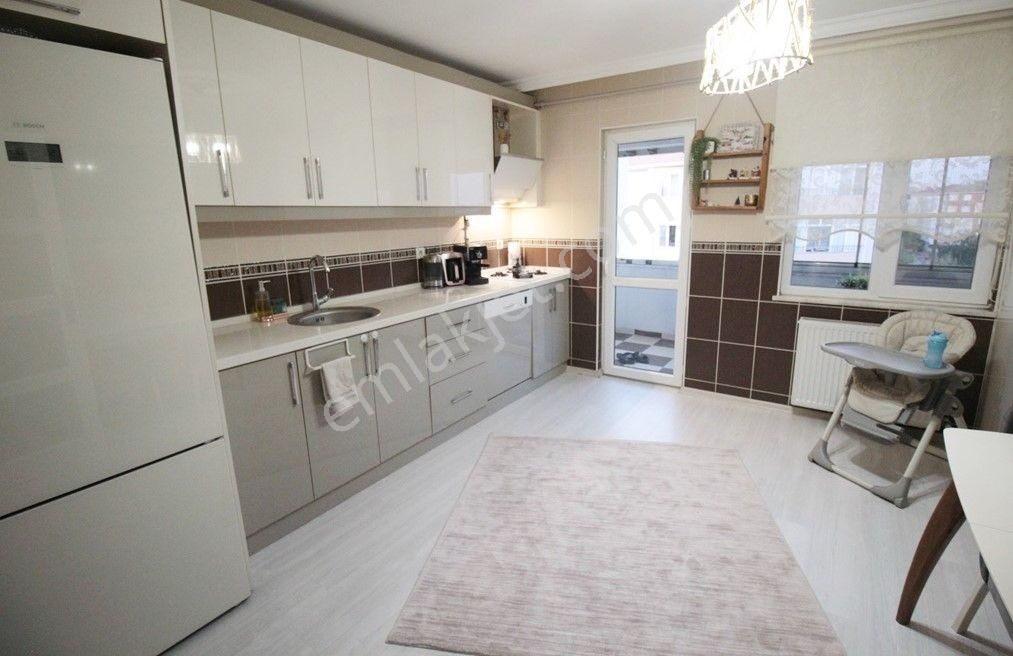 Tekirdağ Çorlu Muhittin Mahallesin'de 3+1/ 155 M2 Asansörlü Lüx Daire - Görsel 3