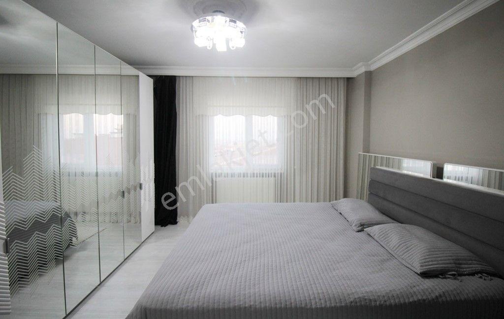 Tekirdağ Çorlu Muhittin Mahallesin'de 3+1/ 155 M2 Asansörlü Lüx Daire - Görsel 16