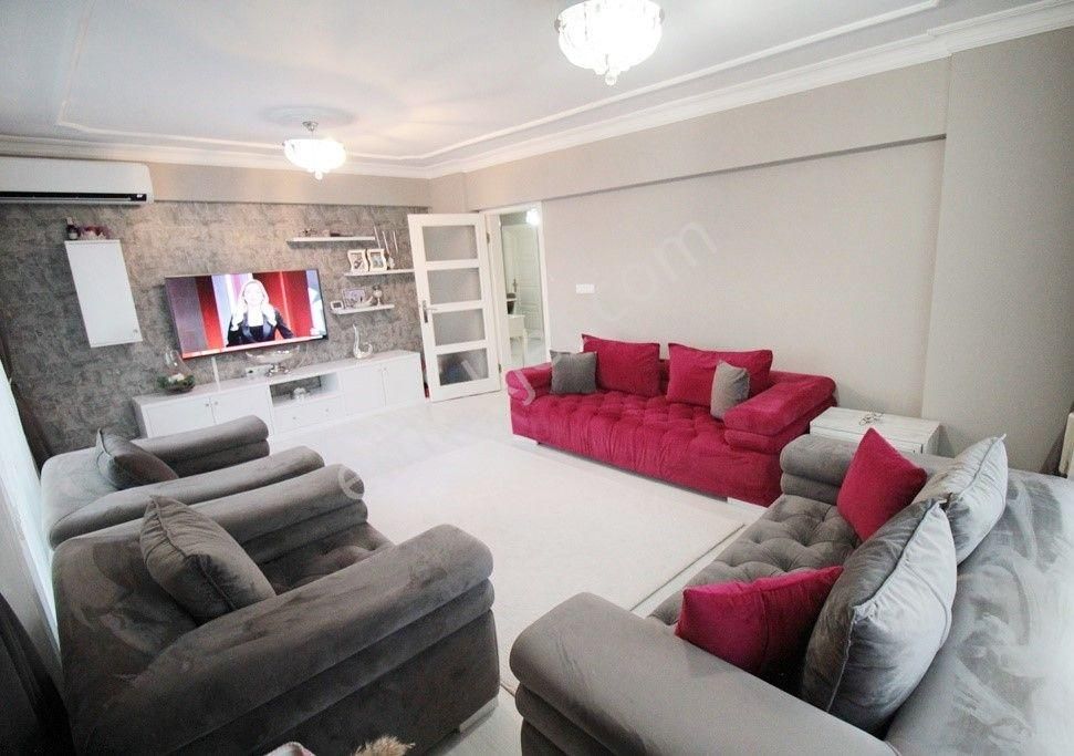 Tekirdağ Çorlu Muhittin Mahallesin'de 3+1/ 155 M2 Asansörlü Lüx Daire