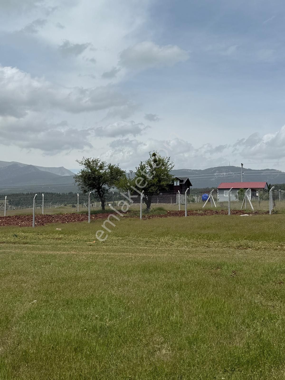 Ender Uysal Gayrimenkulden Tavas Yaka Da Satılık Villa Arsası..... - Görsel 15