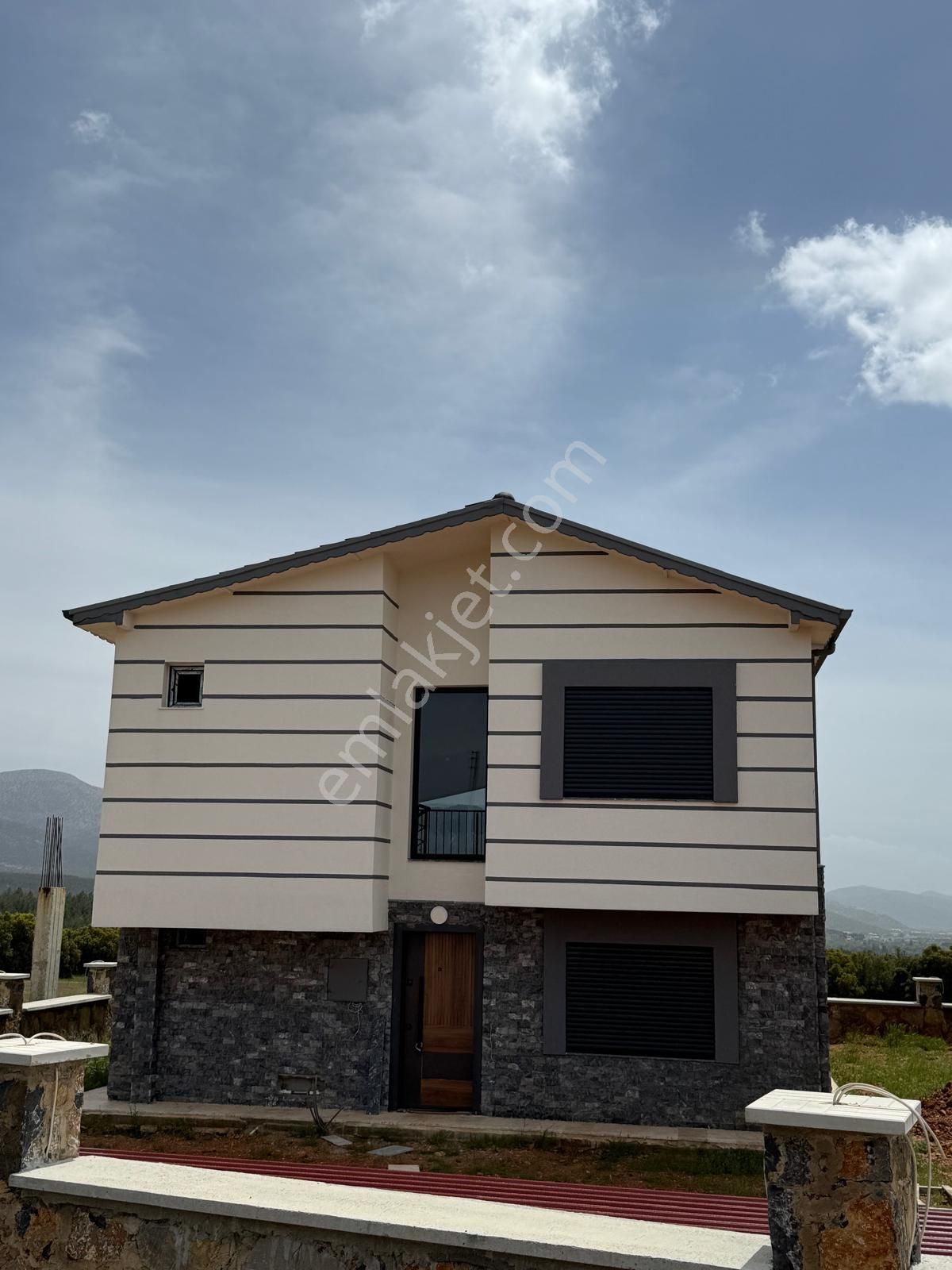 Ender Uysal Gayrimenkulden Tavas Yaka Da Satılık Villa Arsası..... - Görsel 6