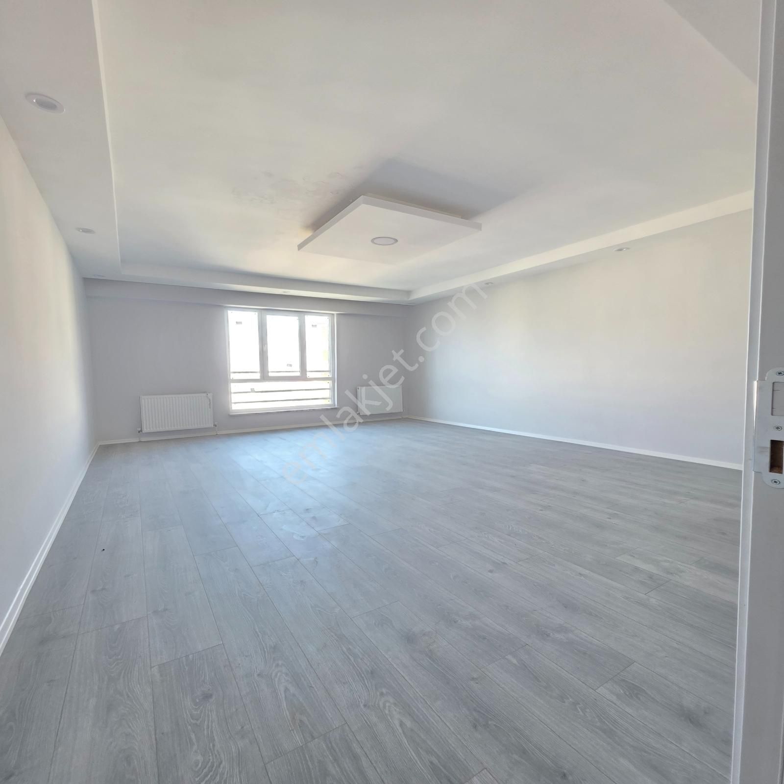 Yuvakurdan İstasyon Mh Sitede Sıfır 3+1 %80 Kredi İmkanı Sıfır