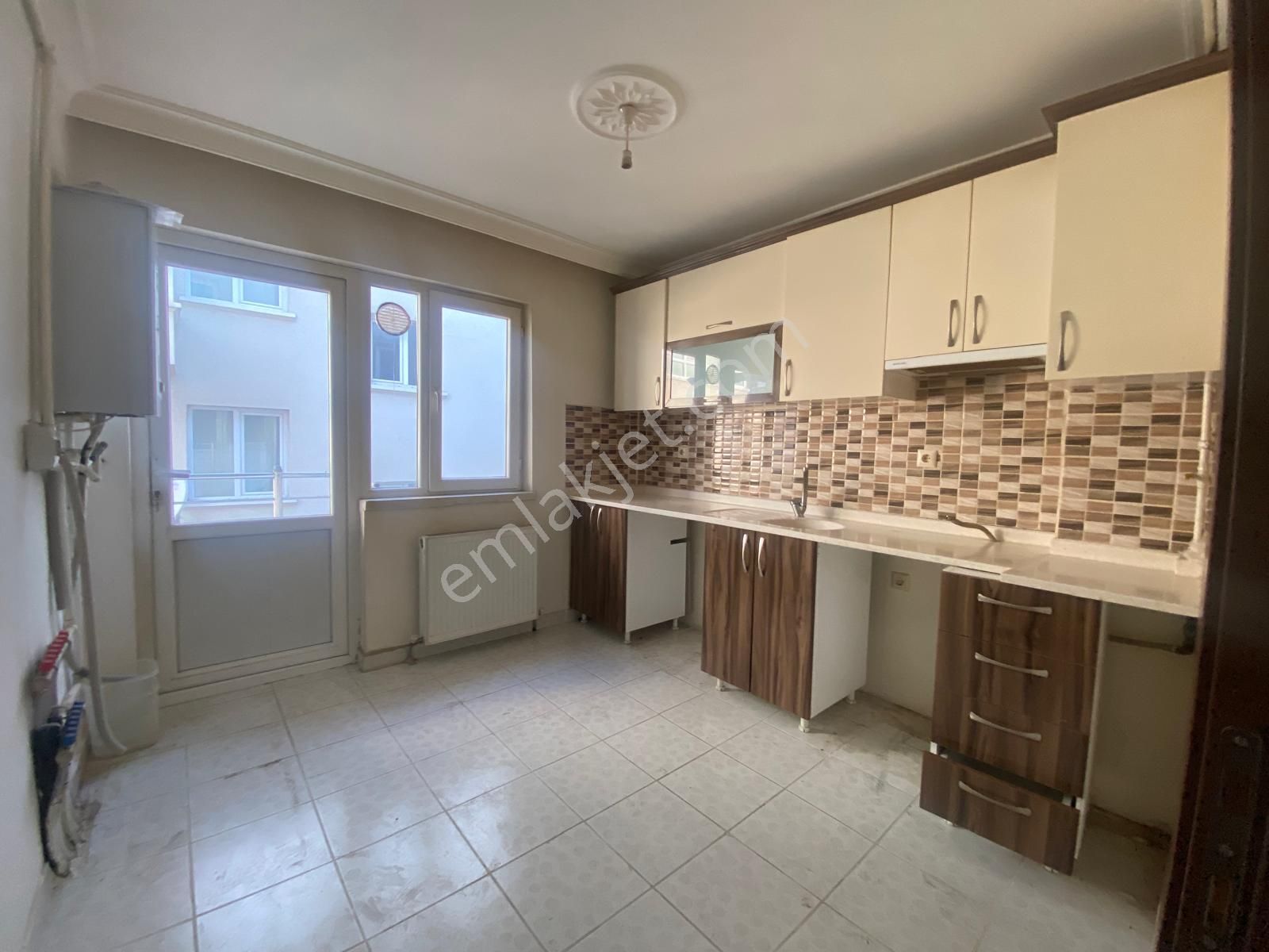 Mç'den Etimesgut Merkezde 2+1 Ara Katta Kiralık - Görsel 4