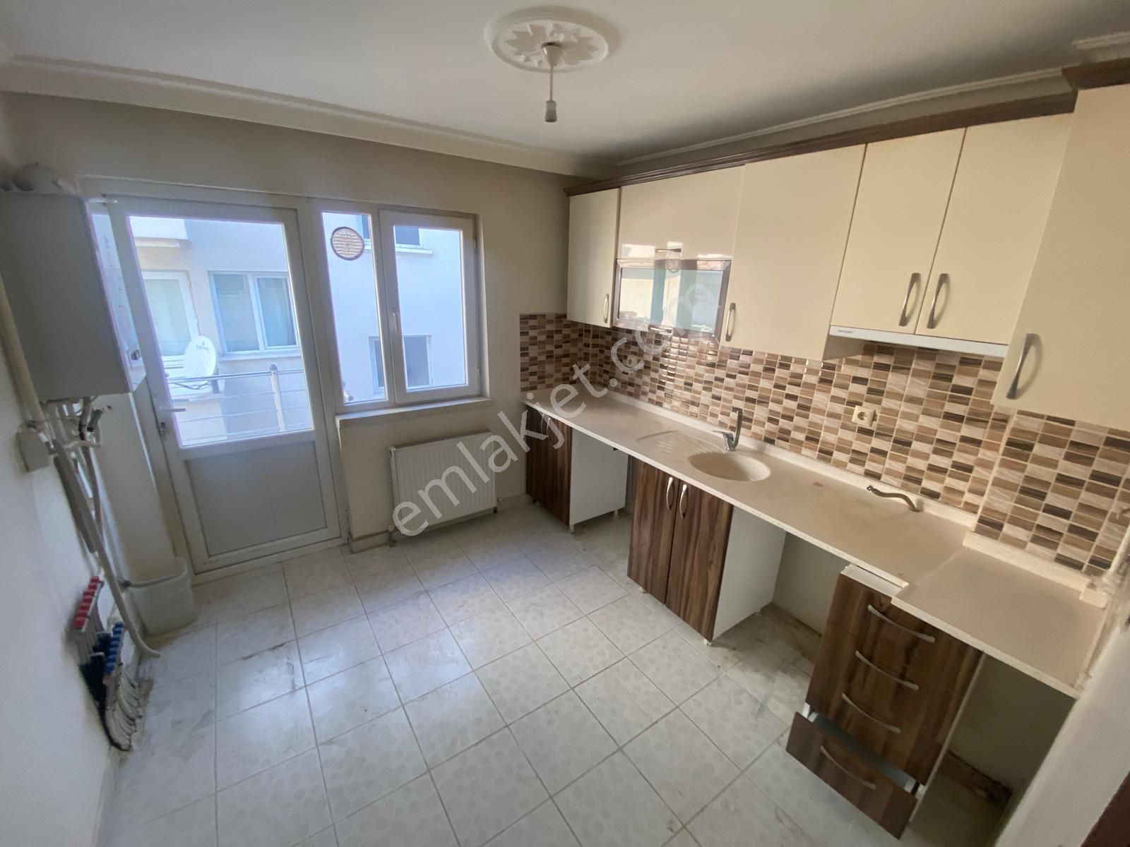 Mç'den Etimesgut Merkezde 2+1 Ara Katta Kiralık - Görsel 2