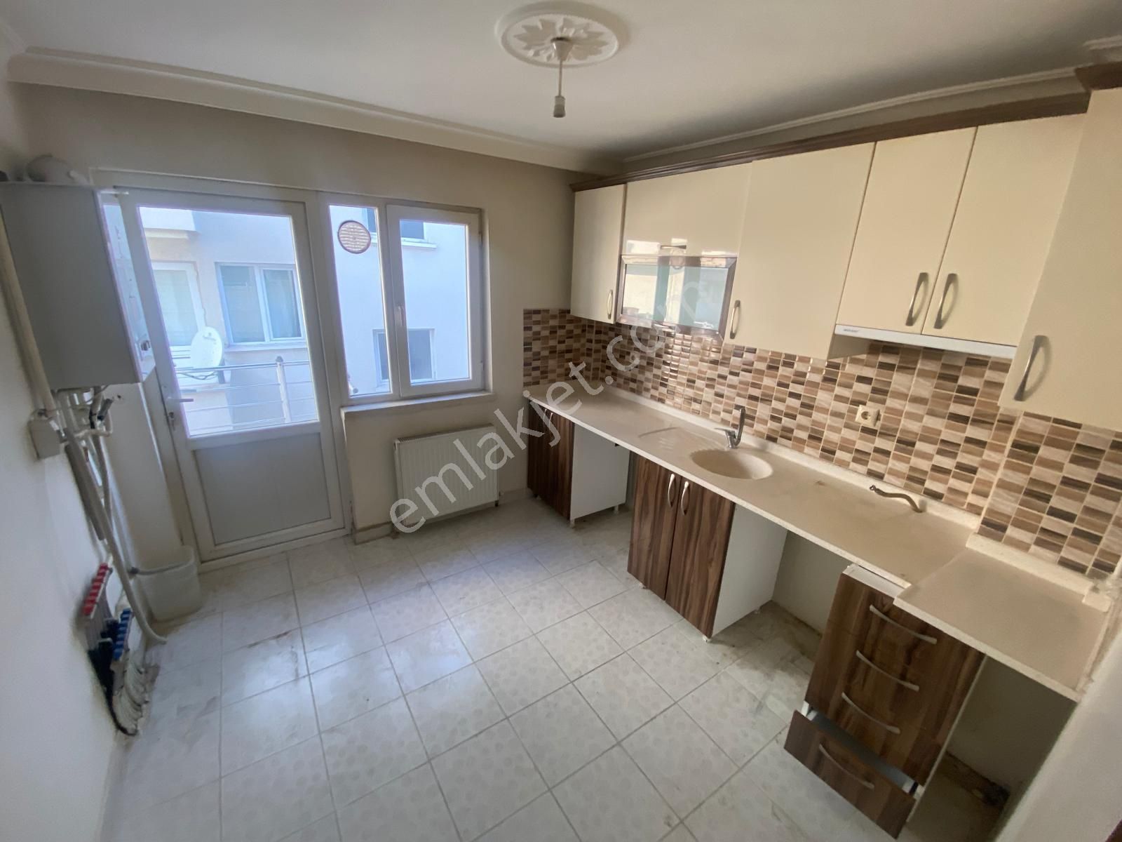 Mç'den Etimesgut Merkezde 2+1 Ara Katta Kiralık - Görsel 3