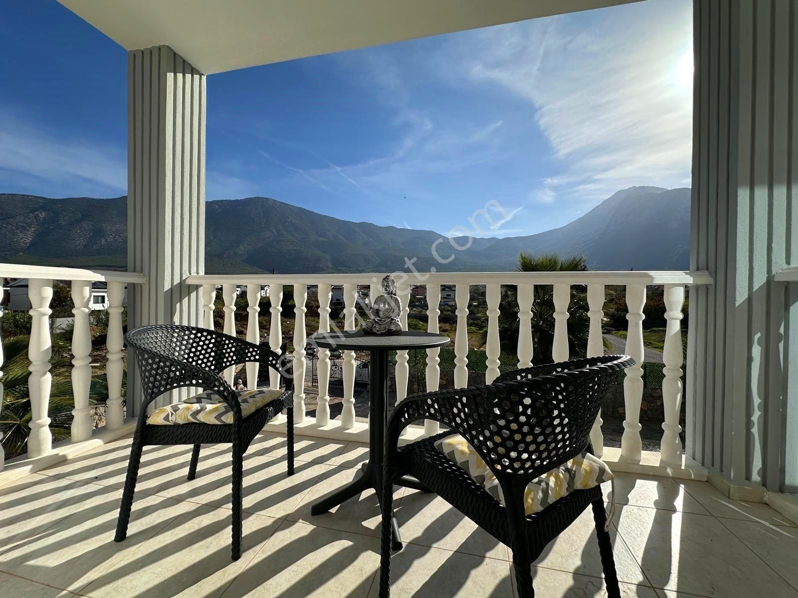 Hisarönü'nde Satılık 4+1 Dubleks Villa - Görsel 9