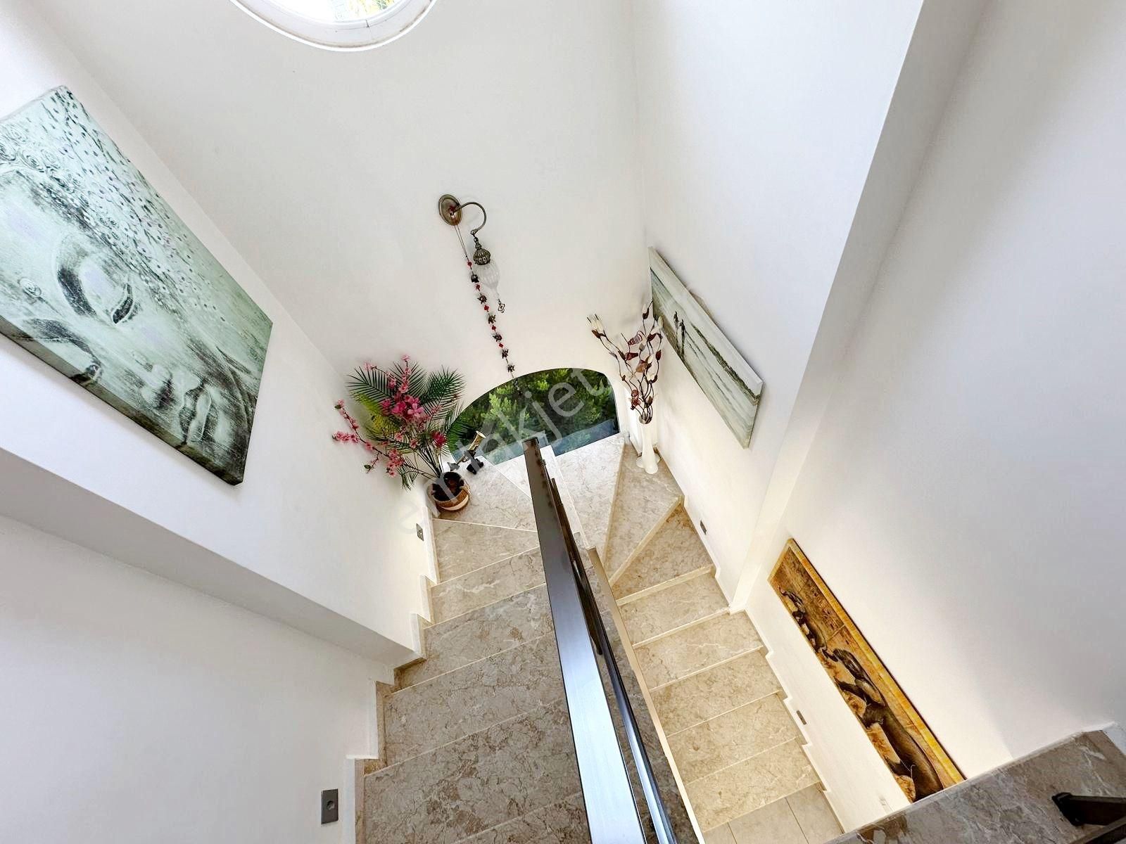 Hisarönü'nde Satılık 4+1 Dubleks Villa - Görsel 30