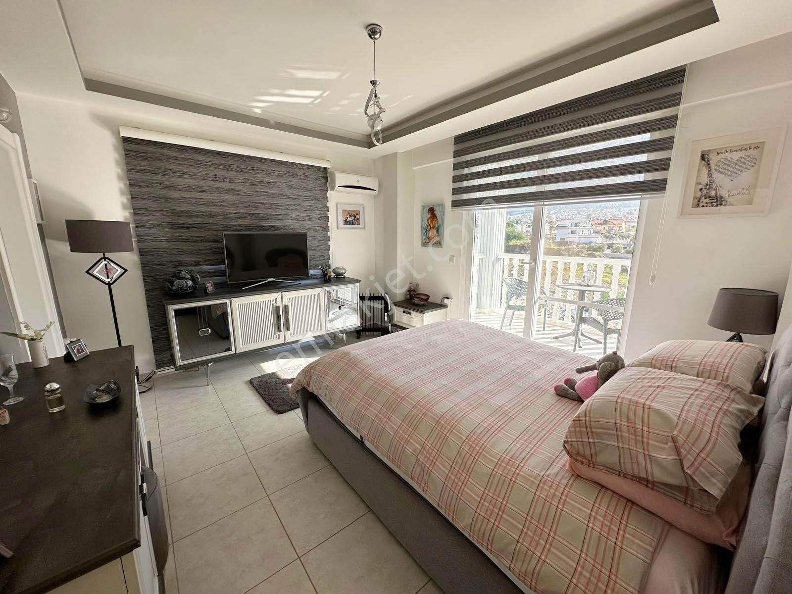 Hisarönü'nde Satılık 4+1 Dubleks Villa - Görsel 24