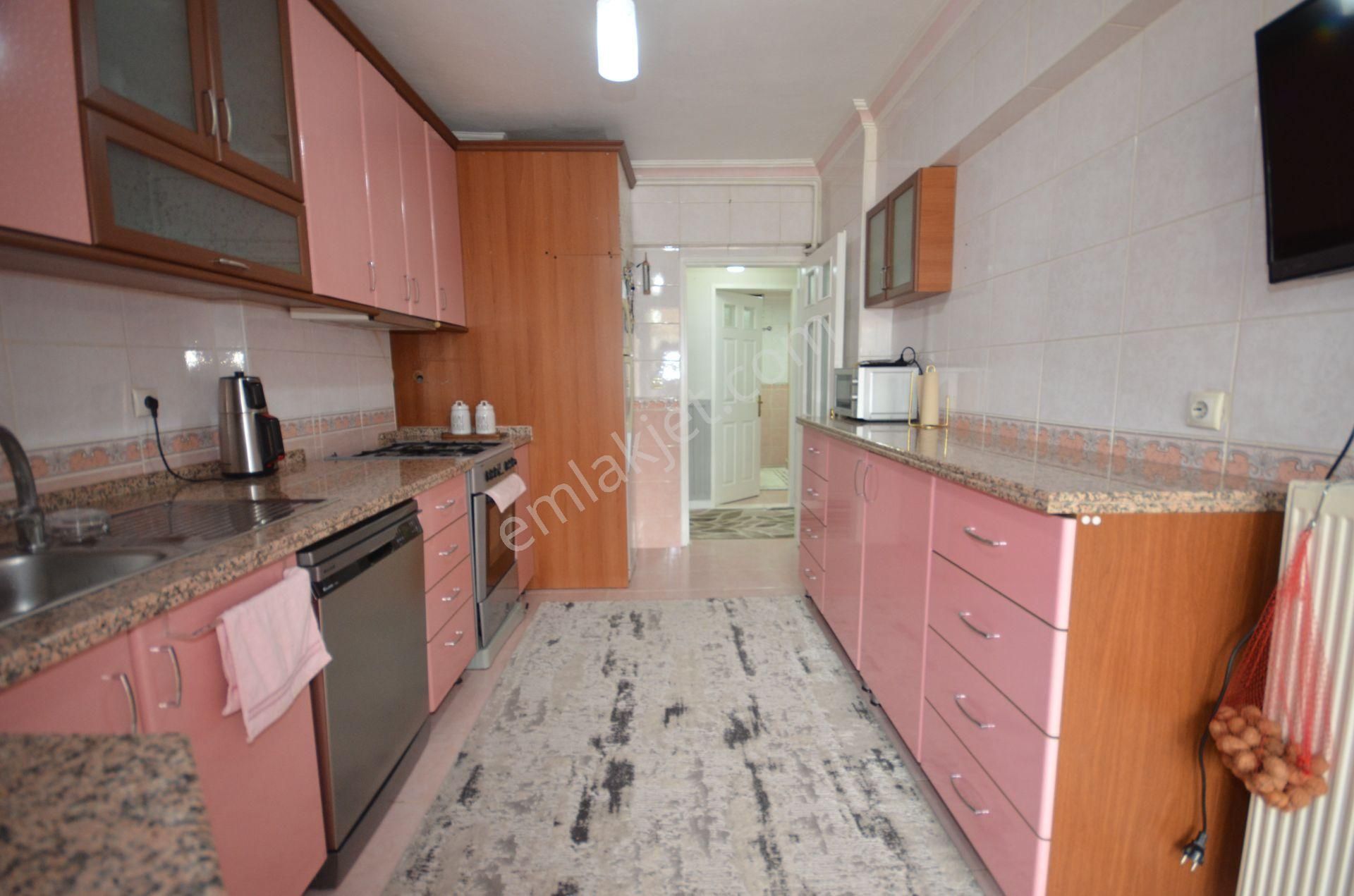 Kalecik Emlak'tan Önü Açık Site İçerisinde Masrafsız Asansörlü 3+1 - Görsel 4
