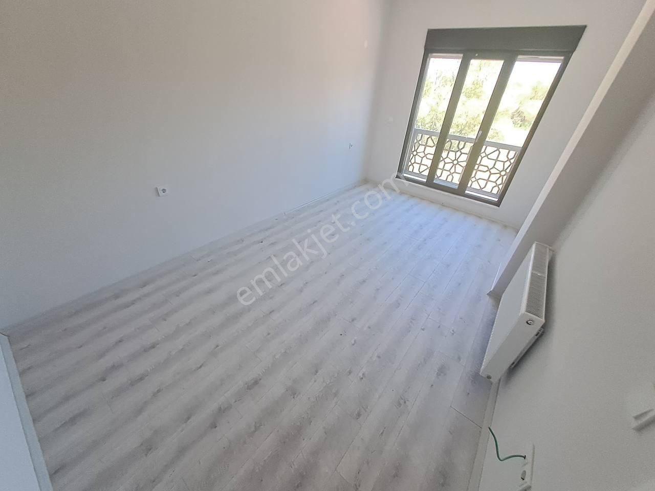 Akçay'da Lüks Yapılı Ayrı Mutfaklı 2+1 Satılık Daire - Görsel 13