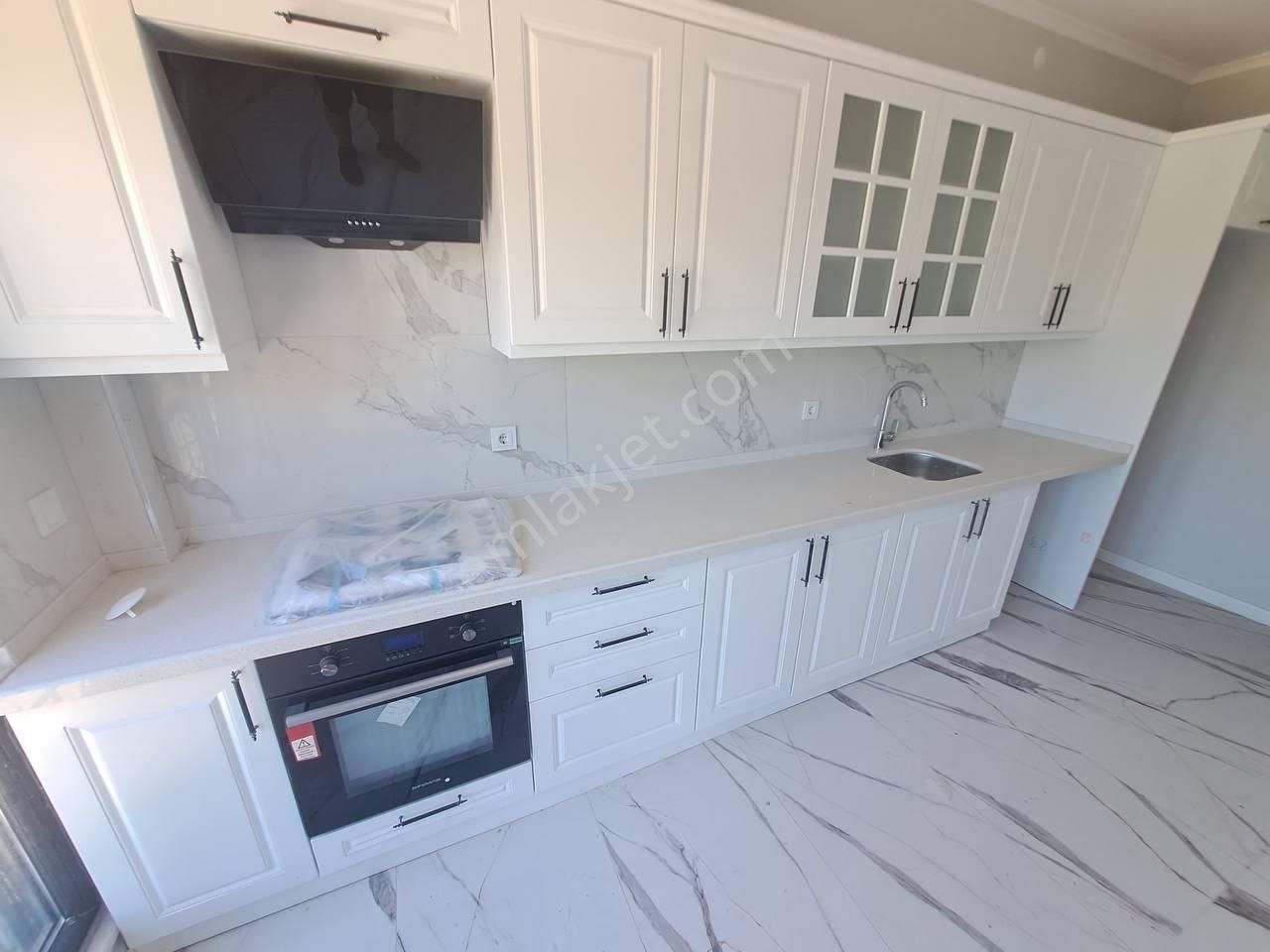 Akçay'da Lüks Yapılı Ayrı Mutfaklı 2+1 Satılık Daire - Görsel 5