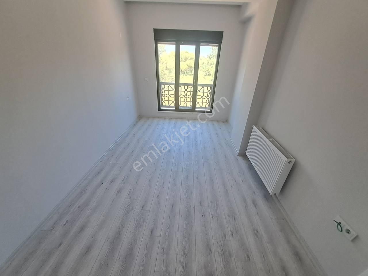 Akçay'da Lüks Yapılı Ayrı Mutfaklı 2+1 Satılık Daire - Görsel 12