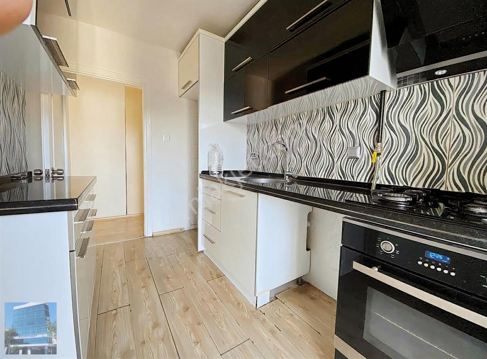 Bayraklı Tepekule'de Site İçi Doğalgazlı 2+1 Satılık Daire - Görsel 14